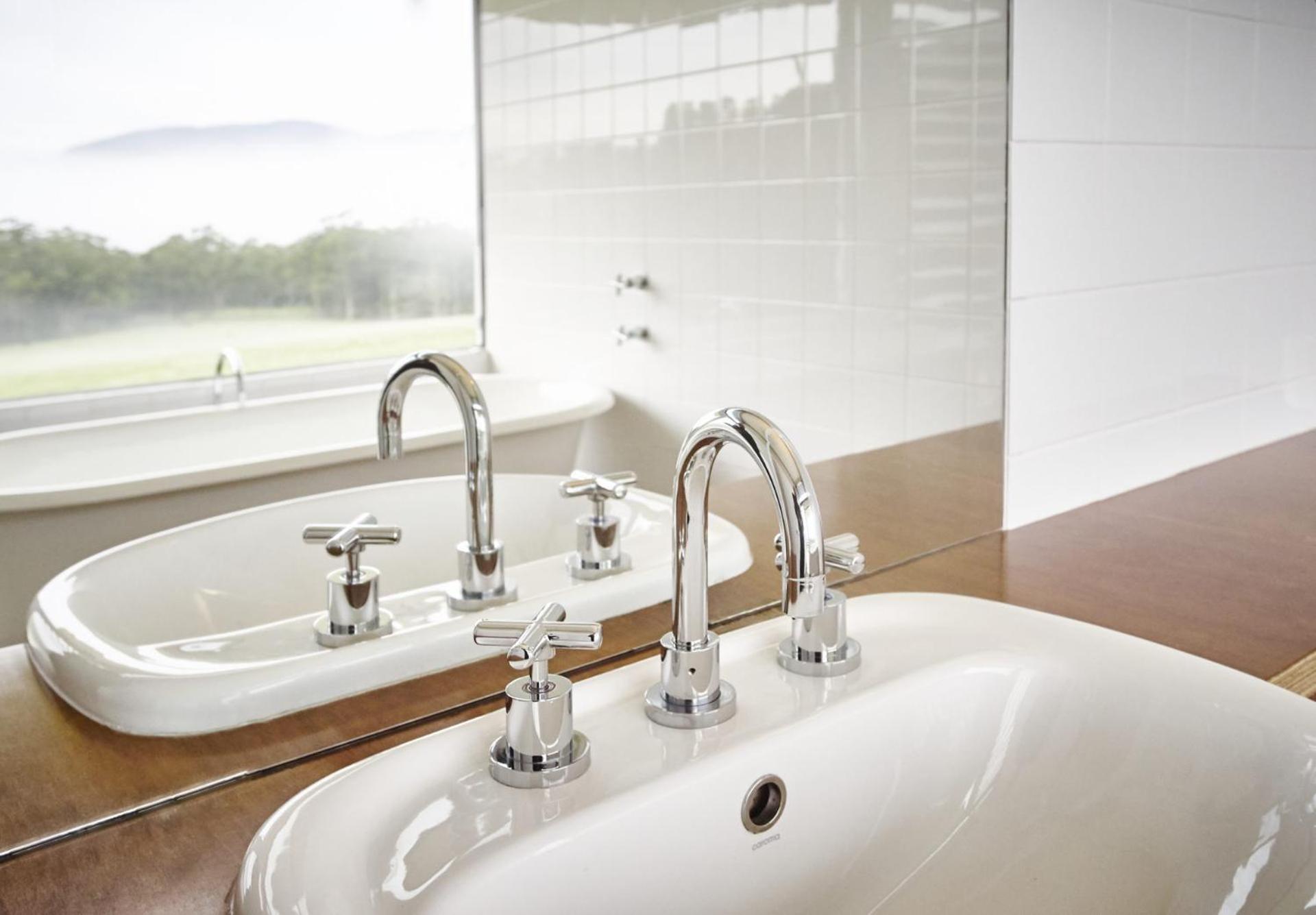 Bundaleer Architect designed stunning views
