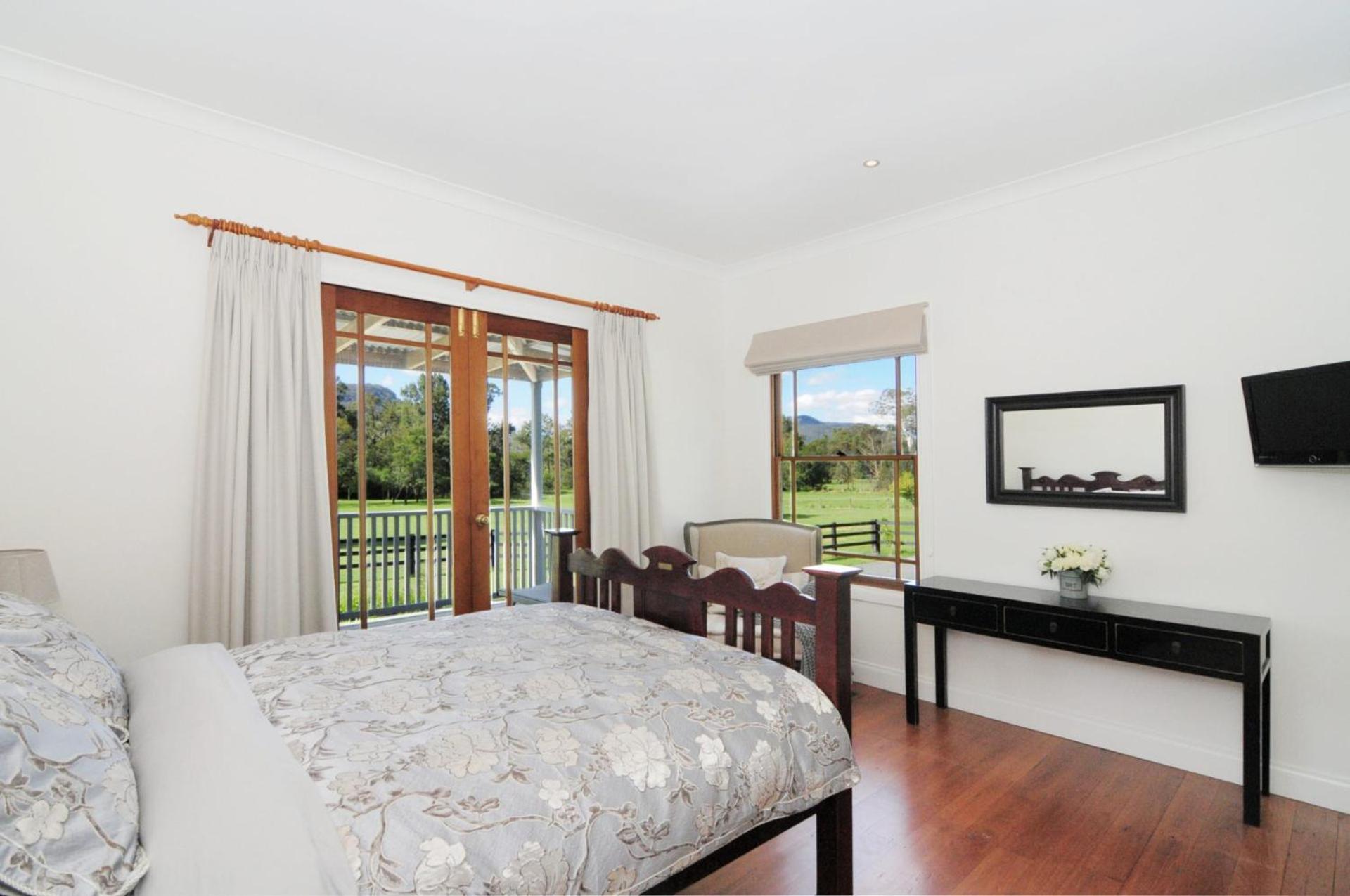 Rivermist Luxury 6 bedrooms and 6 bathrooms