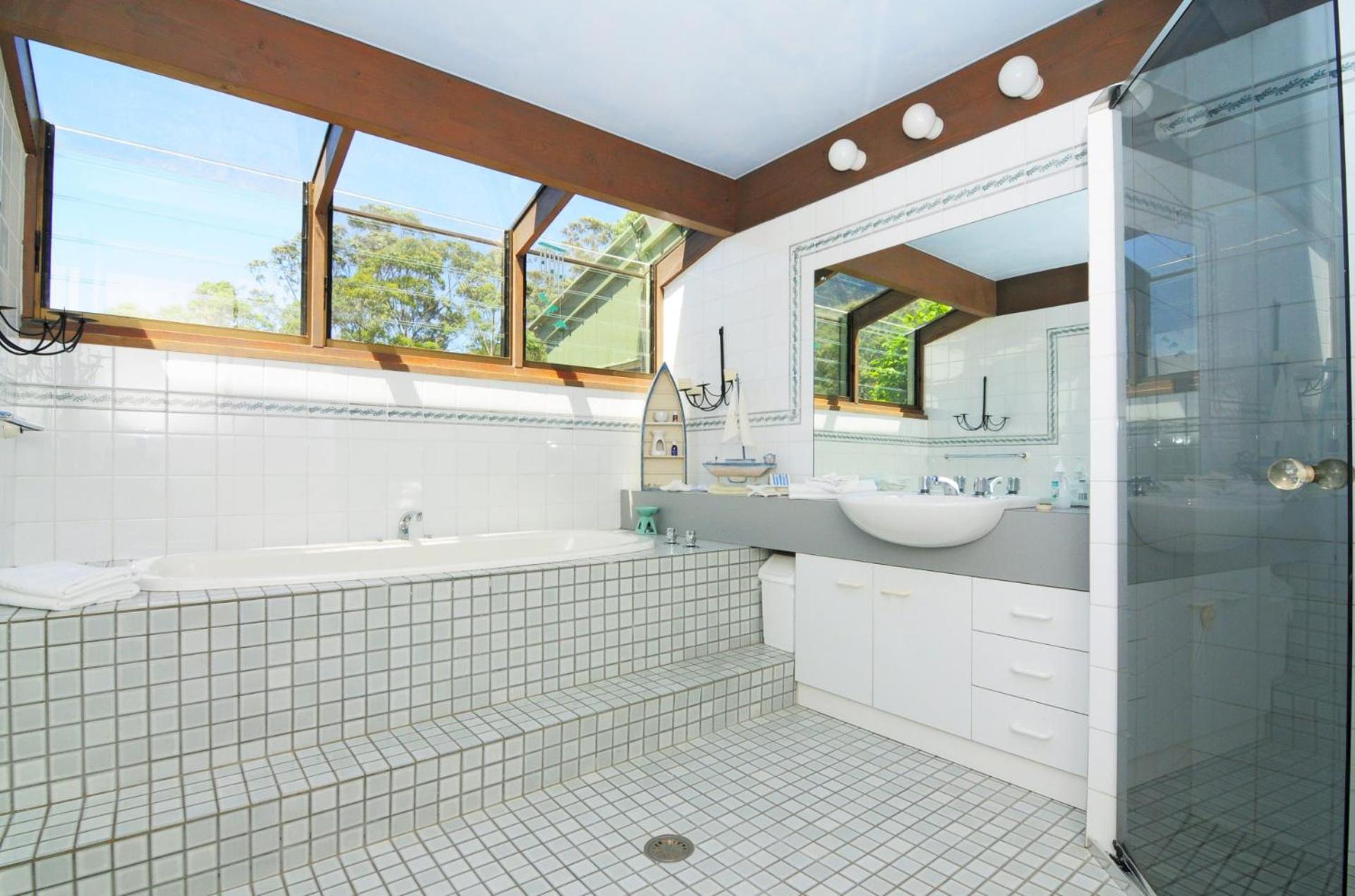 Yeola Lush location with river access