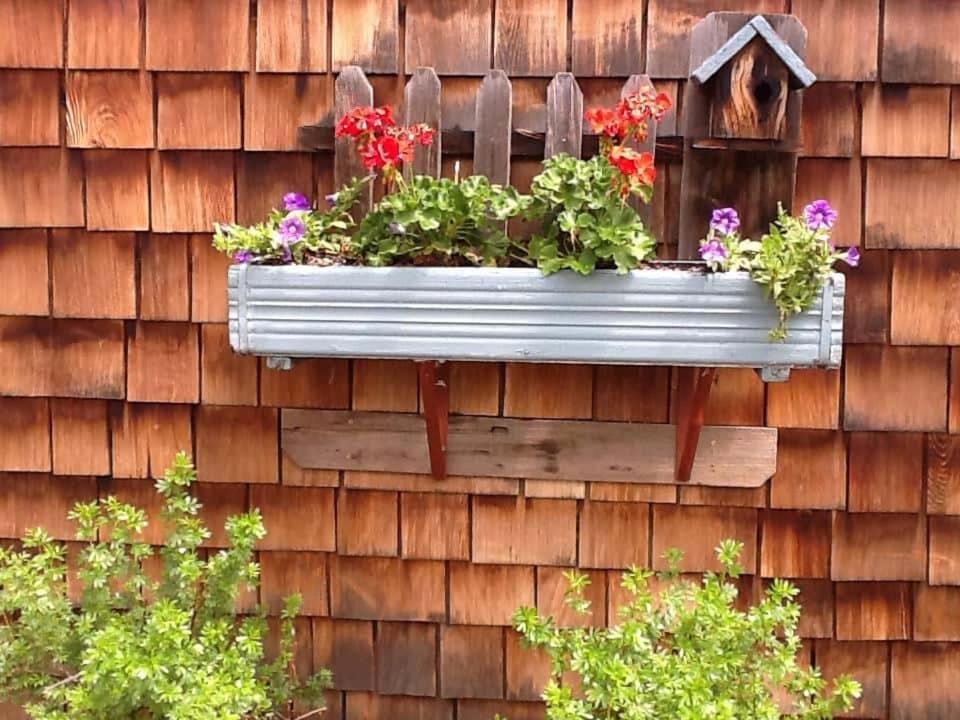 Riversong Inn Retreat