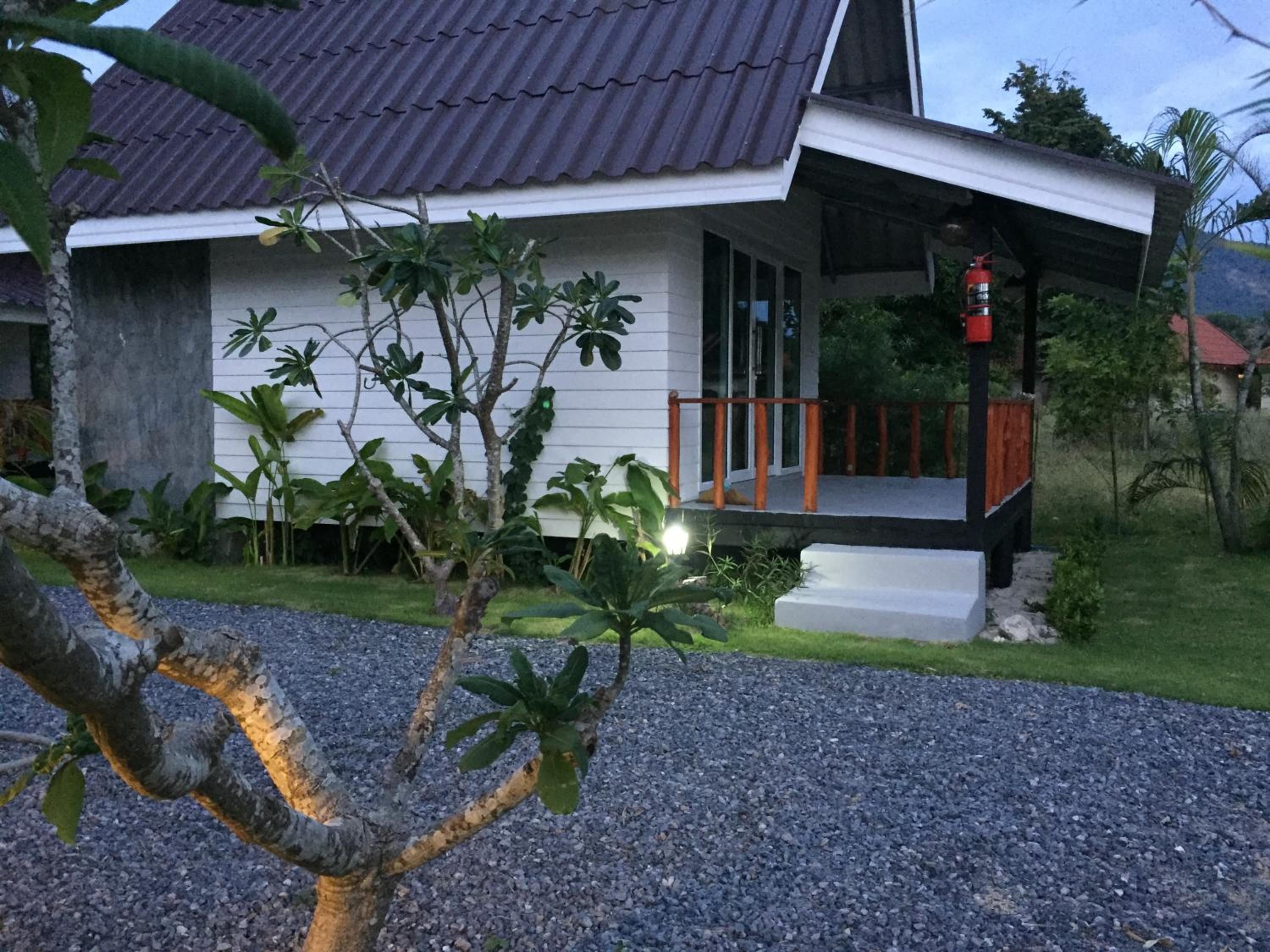 Photo 18