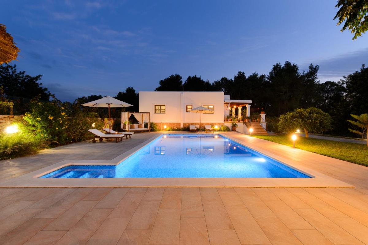 Villa Curreu III view 2