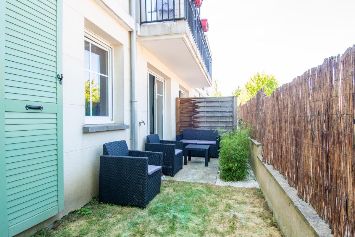 Magny-le-Hongre Vacations - Water Color - SDP - Property Image 3