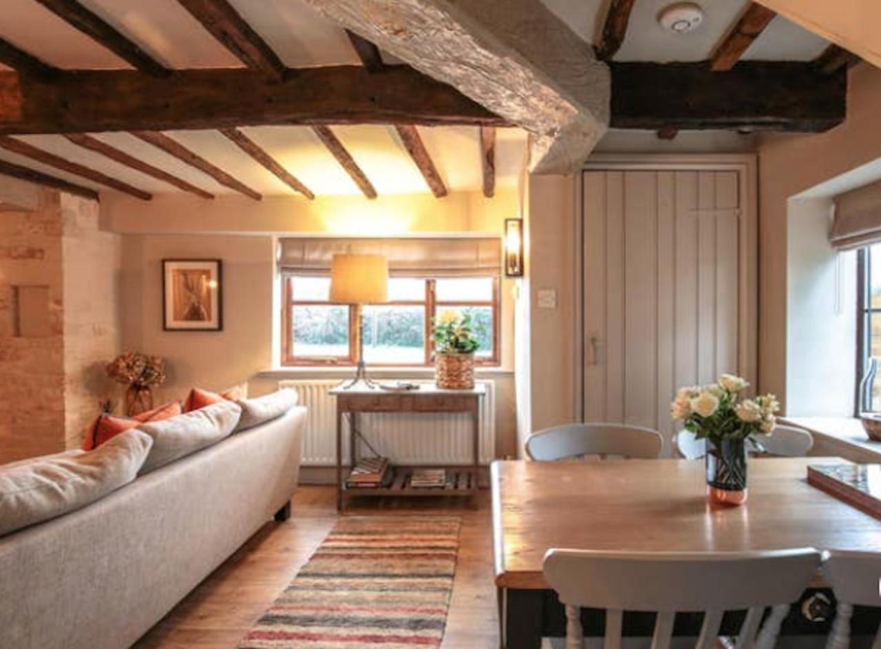 The Stable, Yew Tree Farm Holidays, Tattenhall, Chester view 2