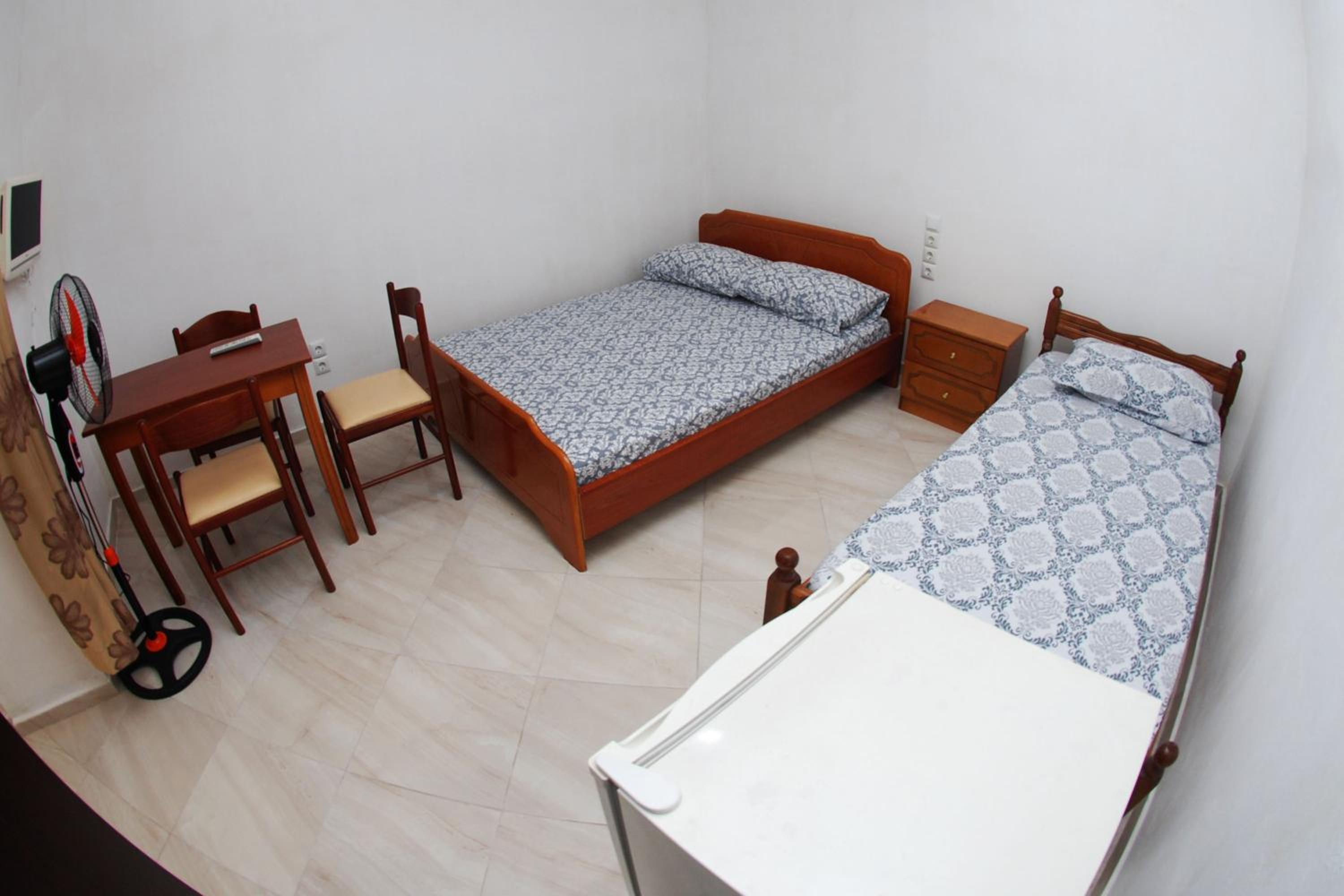 Isufi Guest Houses