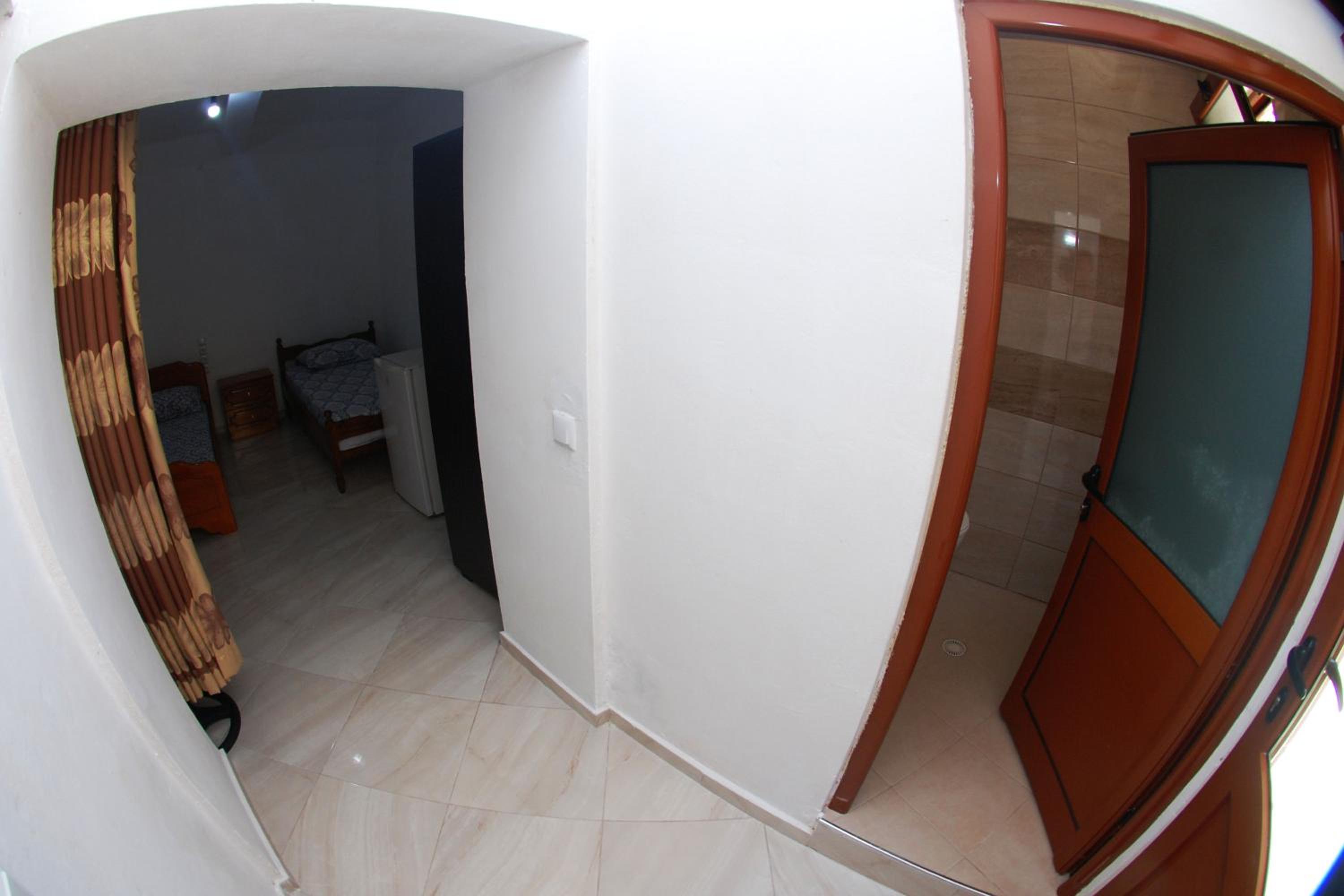 Isufi Guest Houses