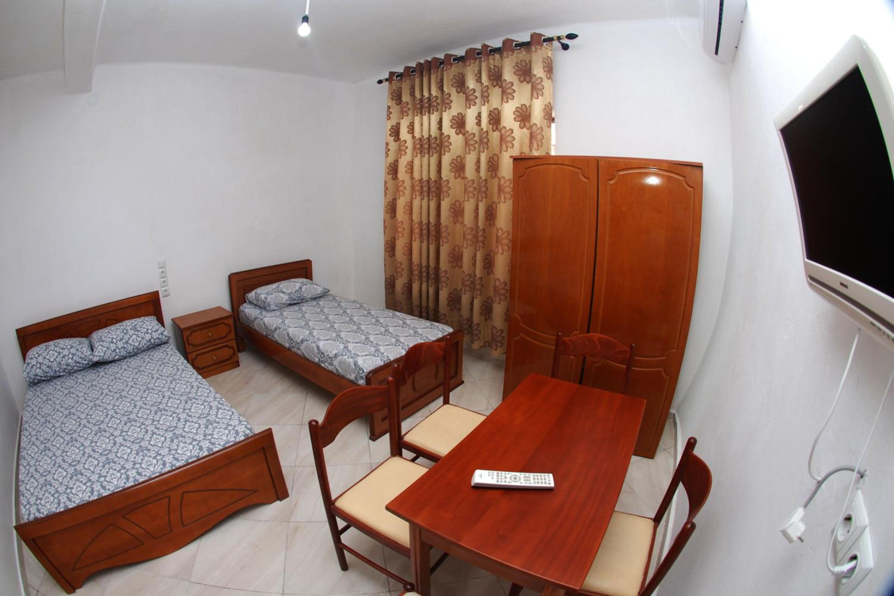 Isufi Guest Houses