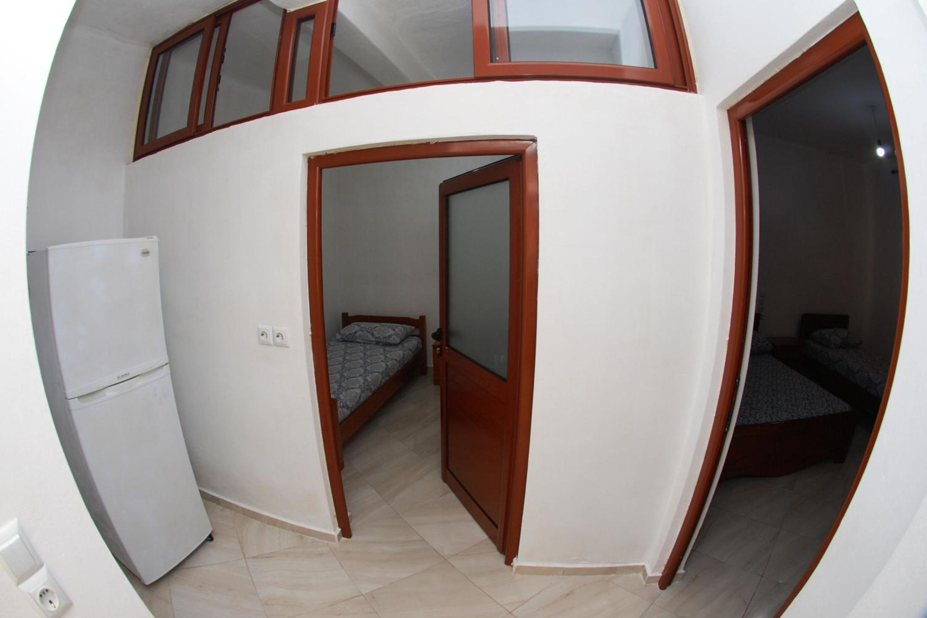 Isufi Guest Houses