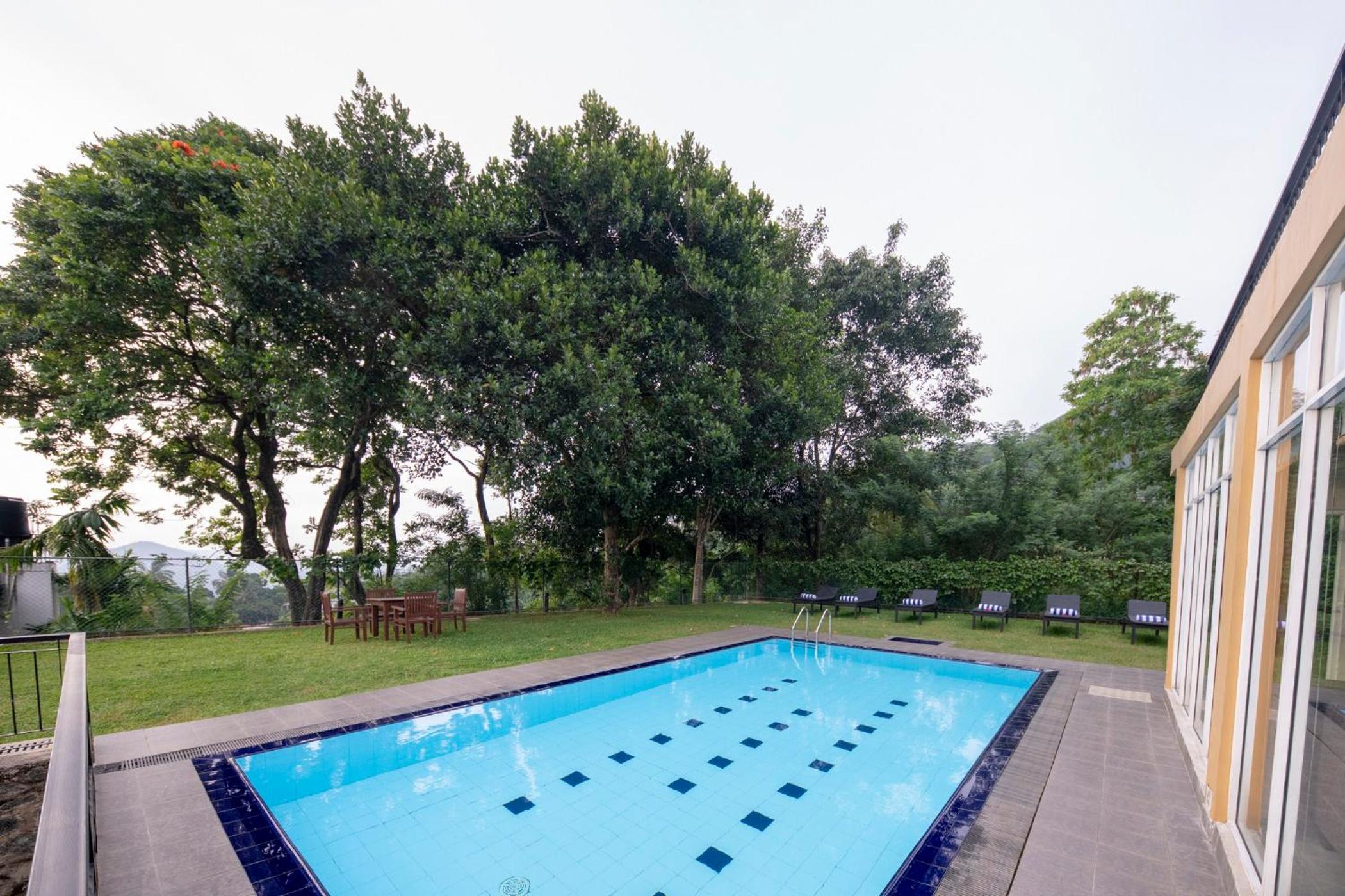 Melheim Kandy Villas