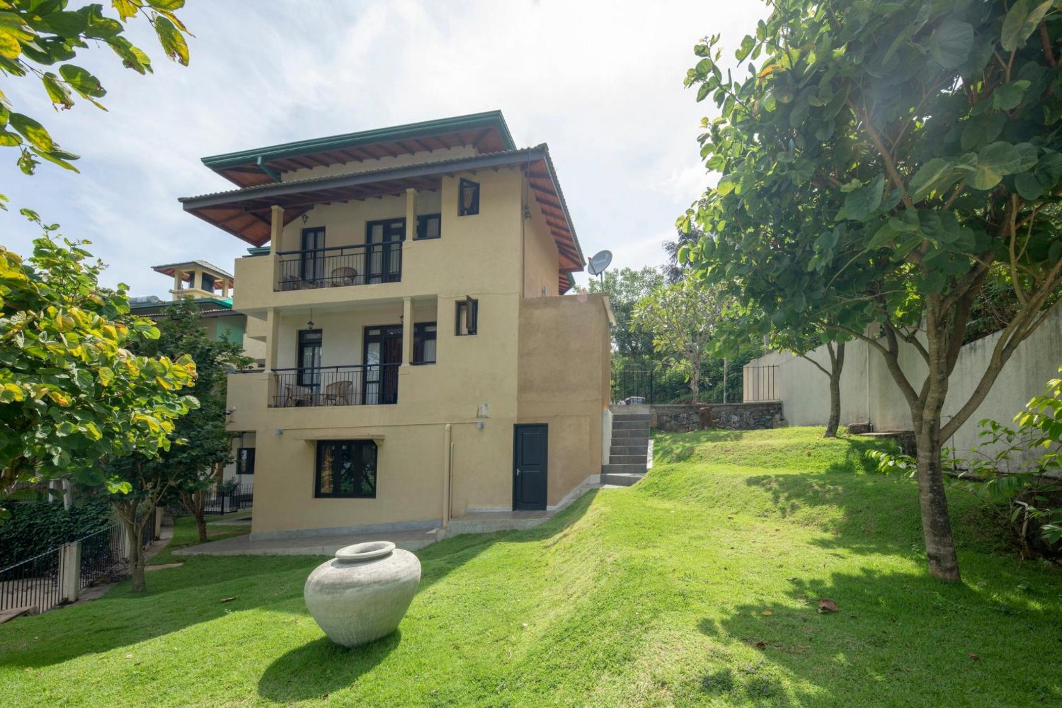 Melheim Kandy Villas