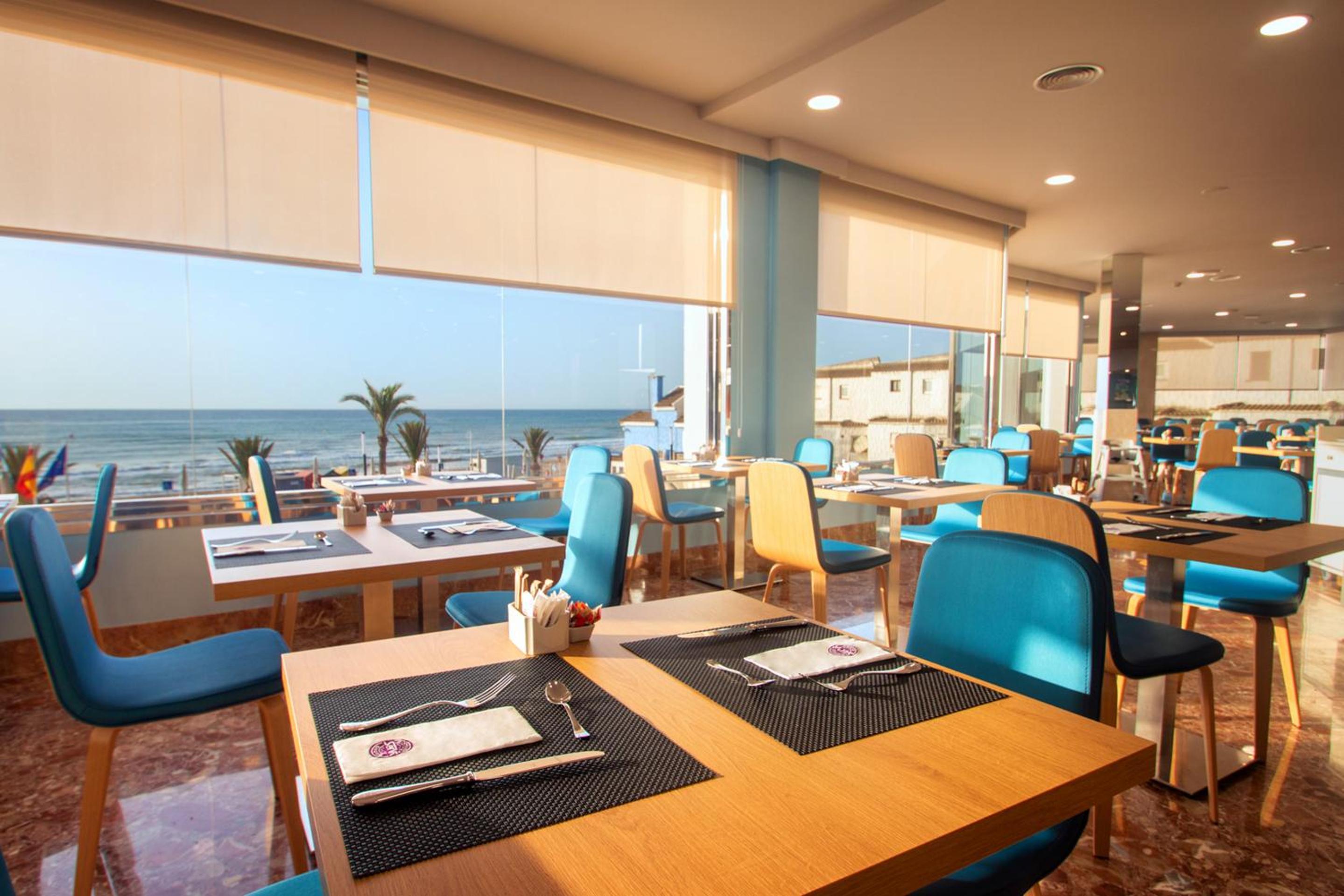 Oropesa del Mar Vacations - Hotel Servigroup Koral Beach - Property Image 2