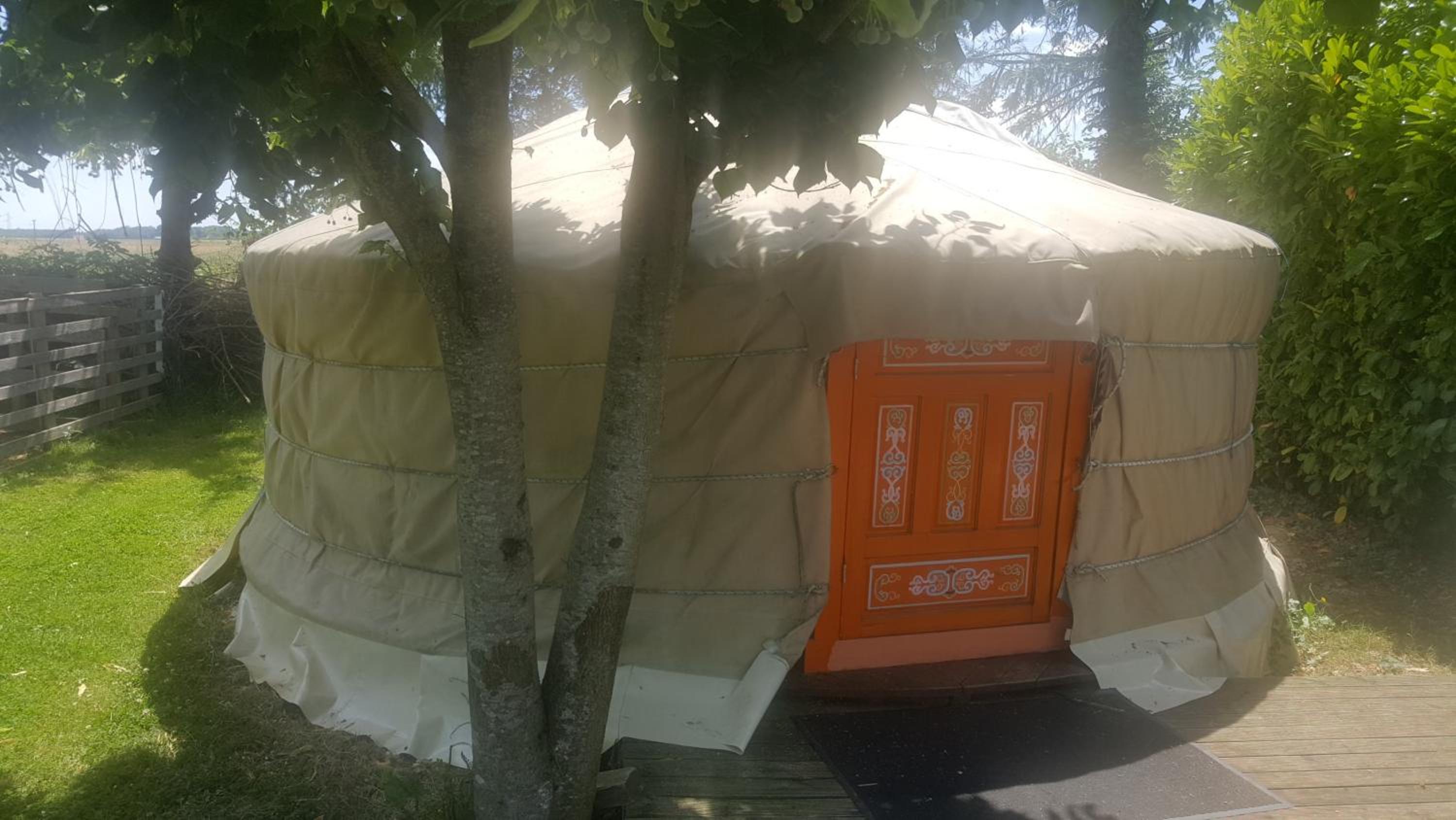 Yourte 4 personnes proche Provins et Disney view 2