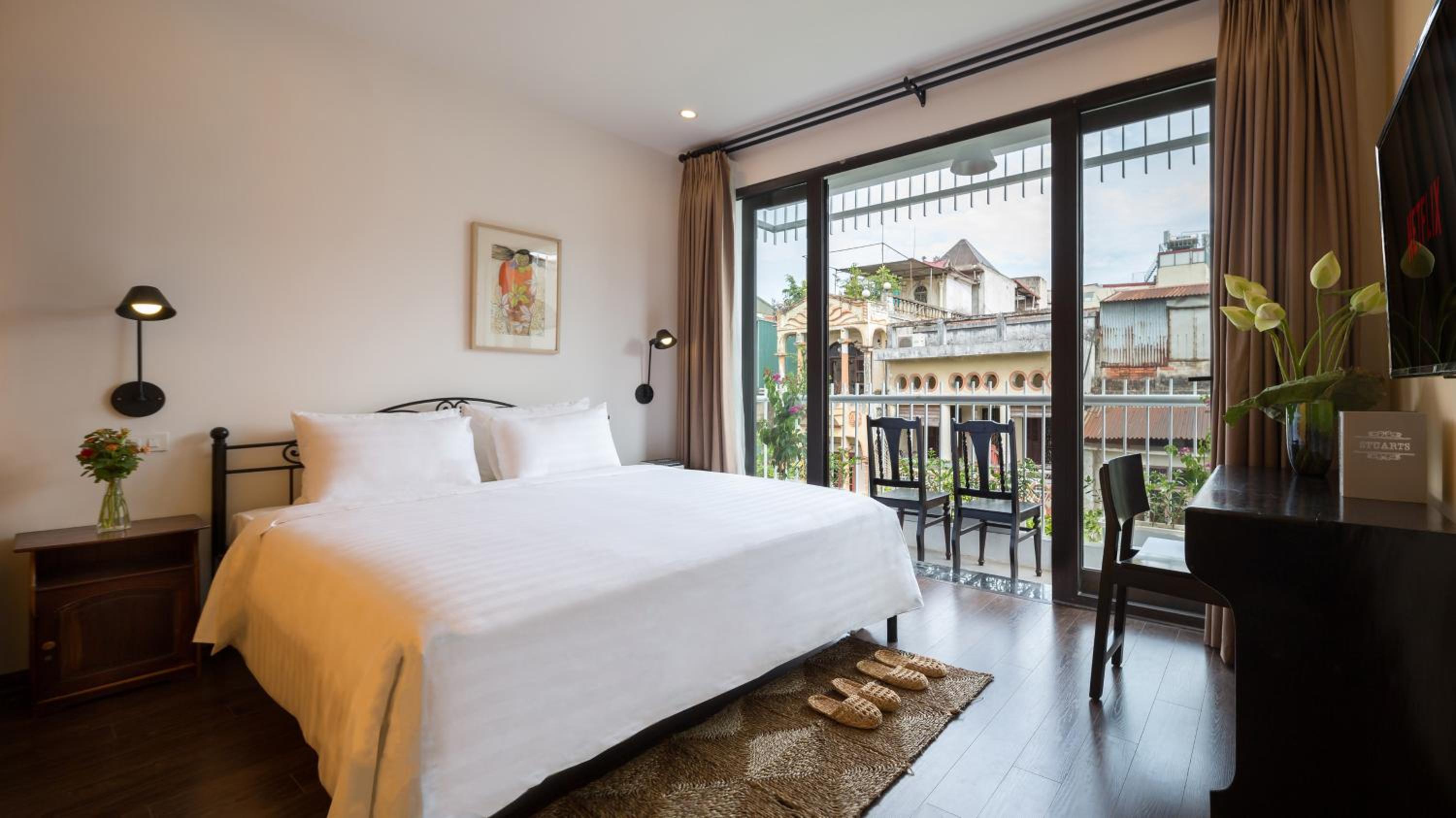 Centraltique Downtown - Bespoke Colonial House Near Hoan Kiem Lake