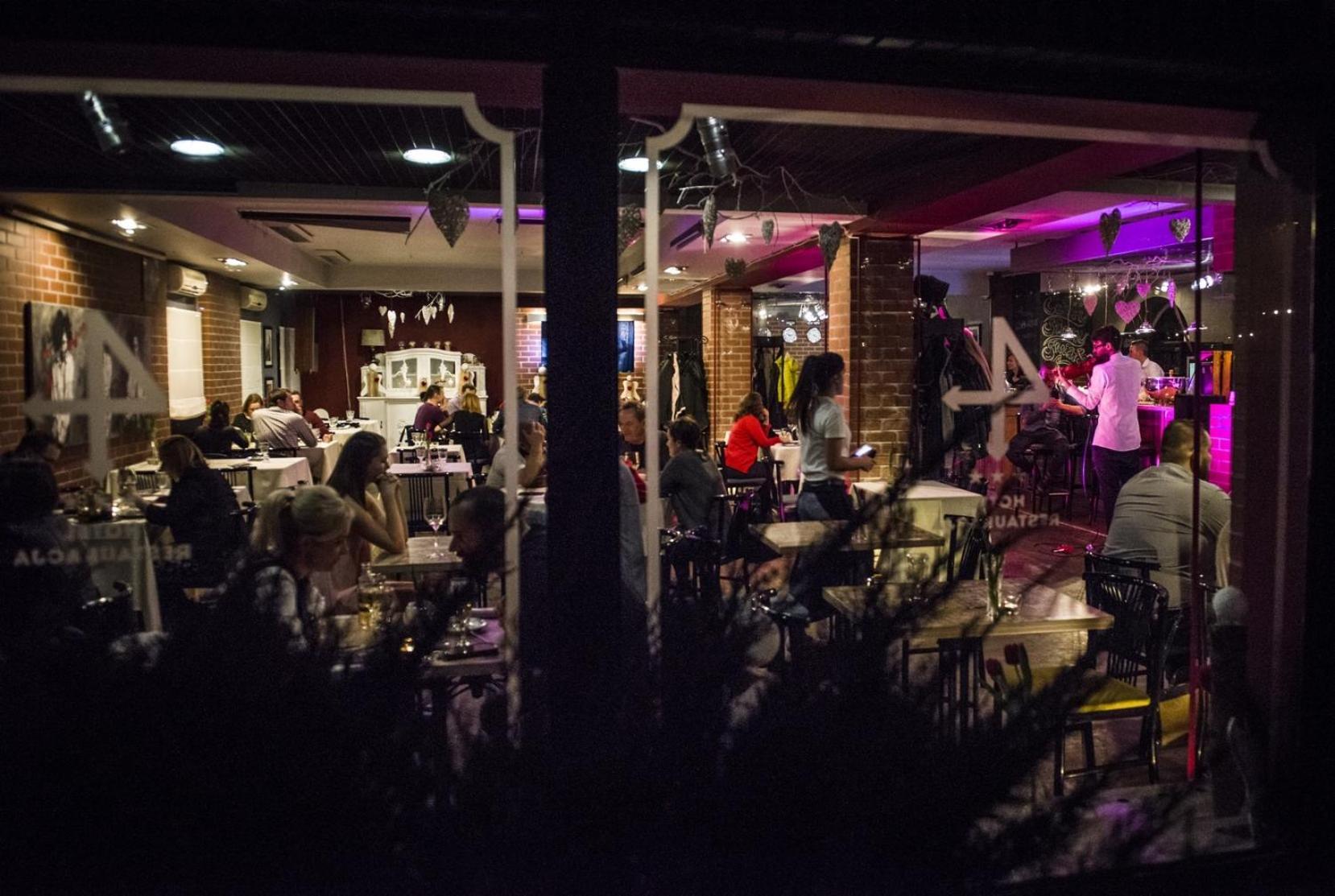 restaurant