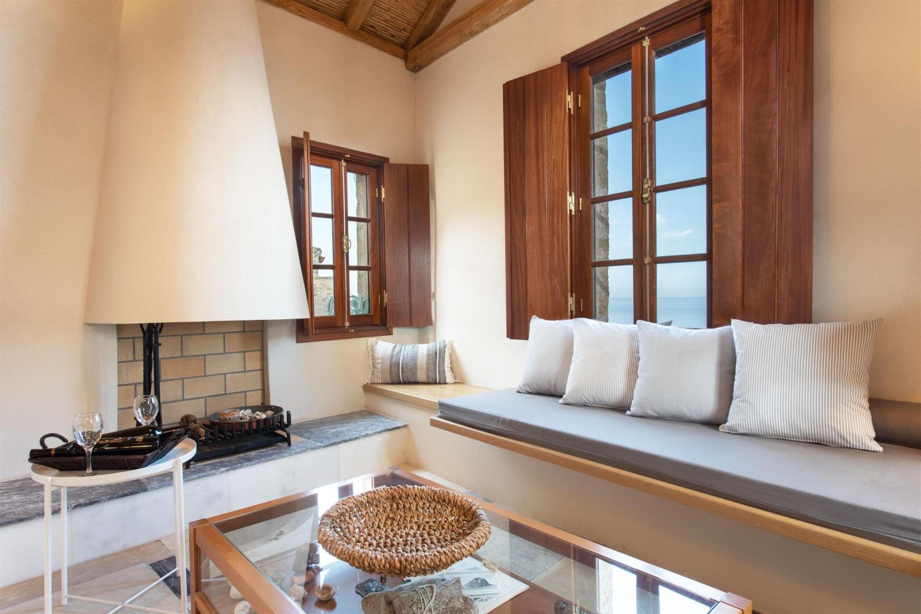 Casa Rodanthi - Luxury Castle Residence view 5