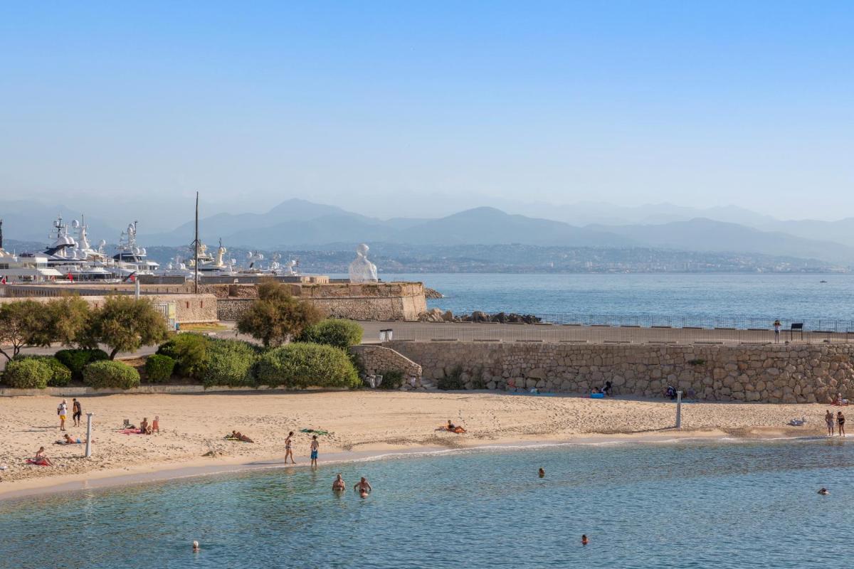 Ancre du Cap view 5