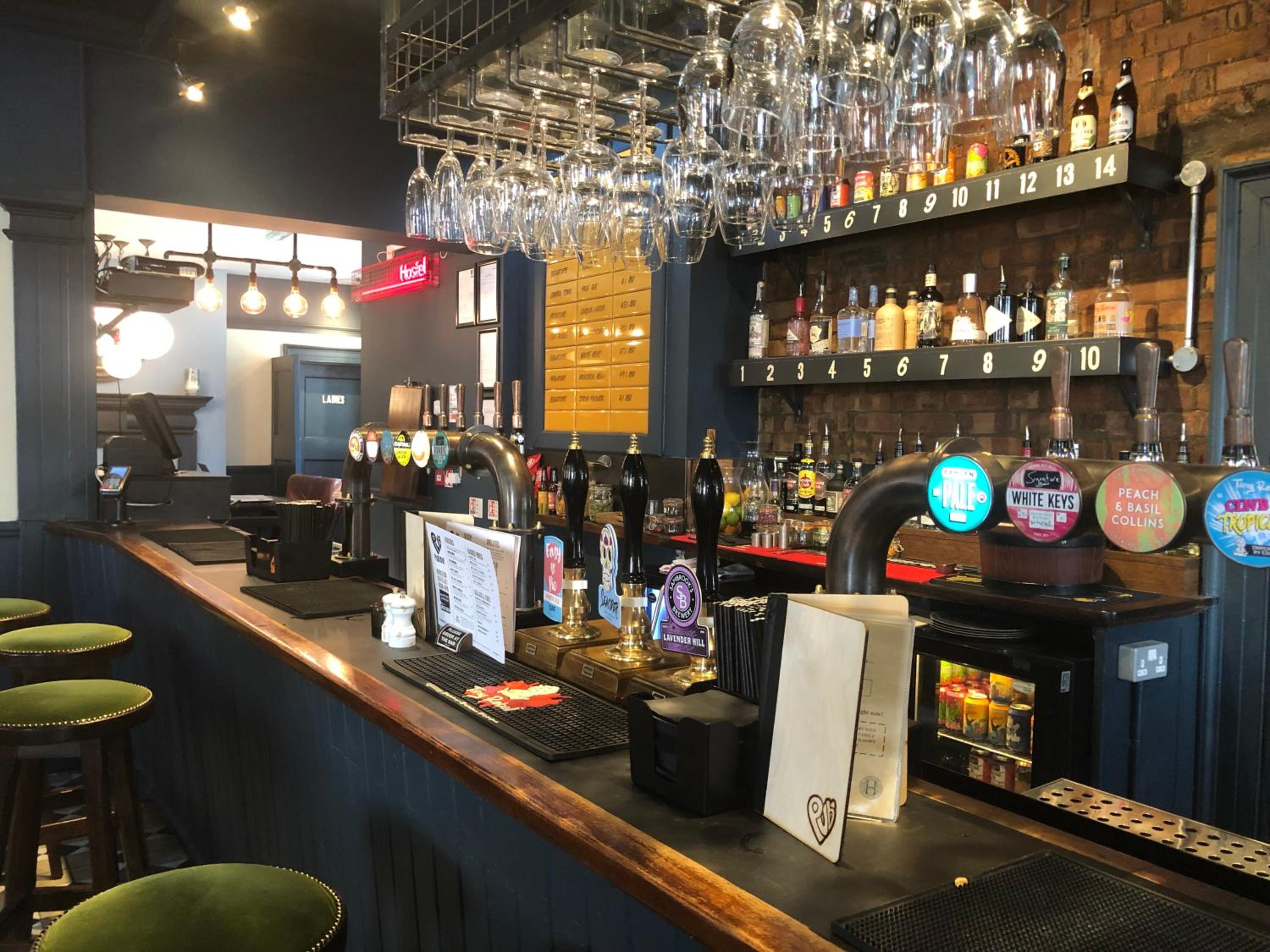 bar