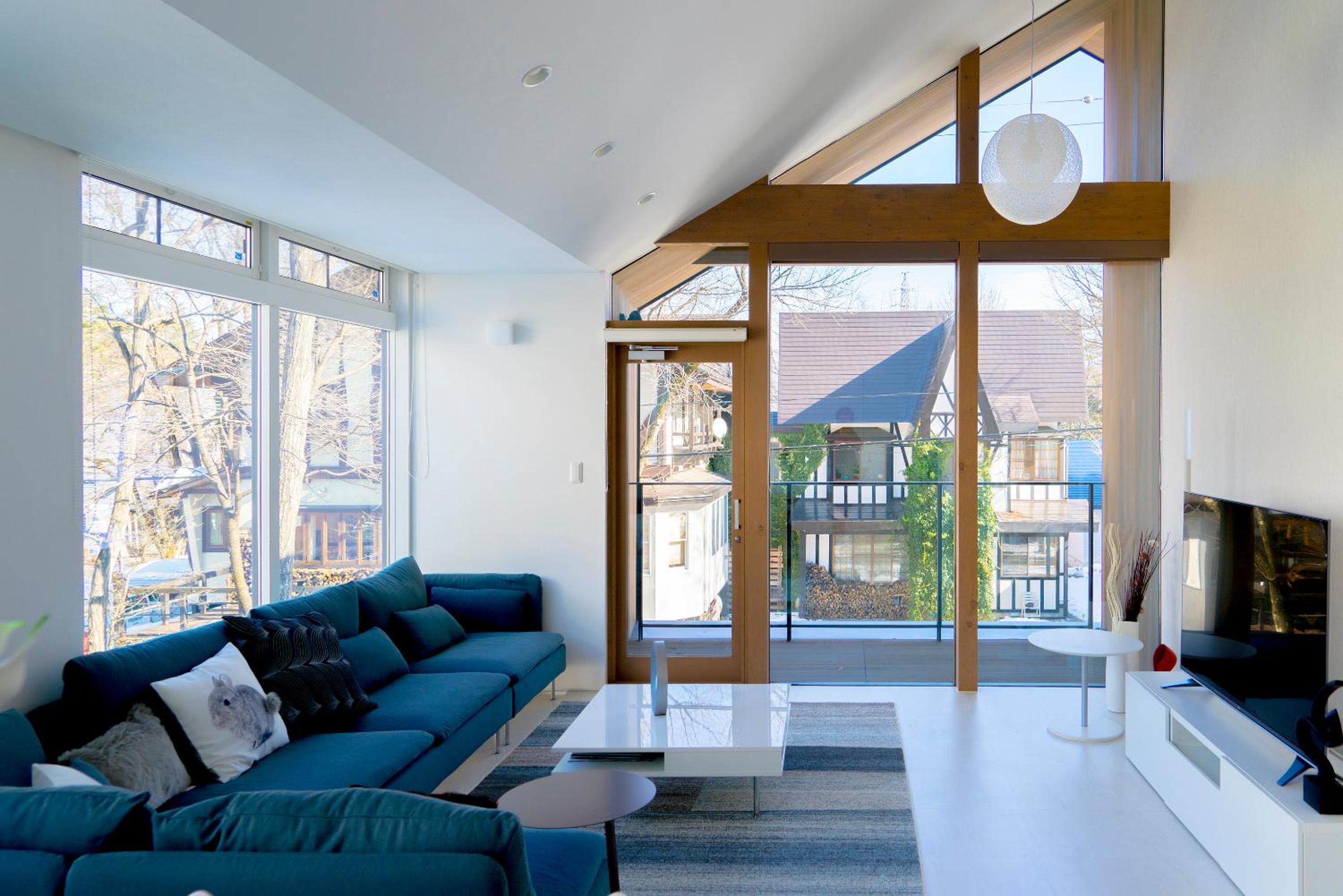 Hakuba White Fox Chalet view 3