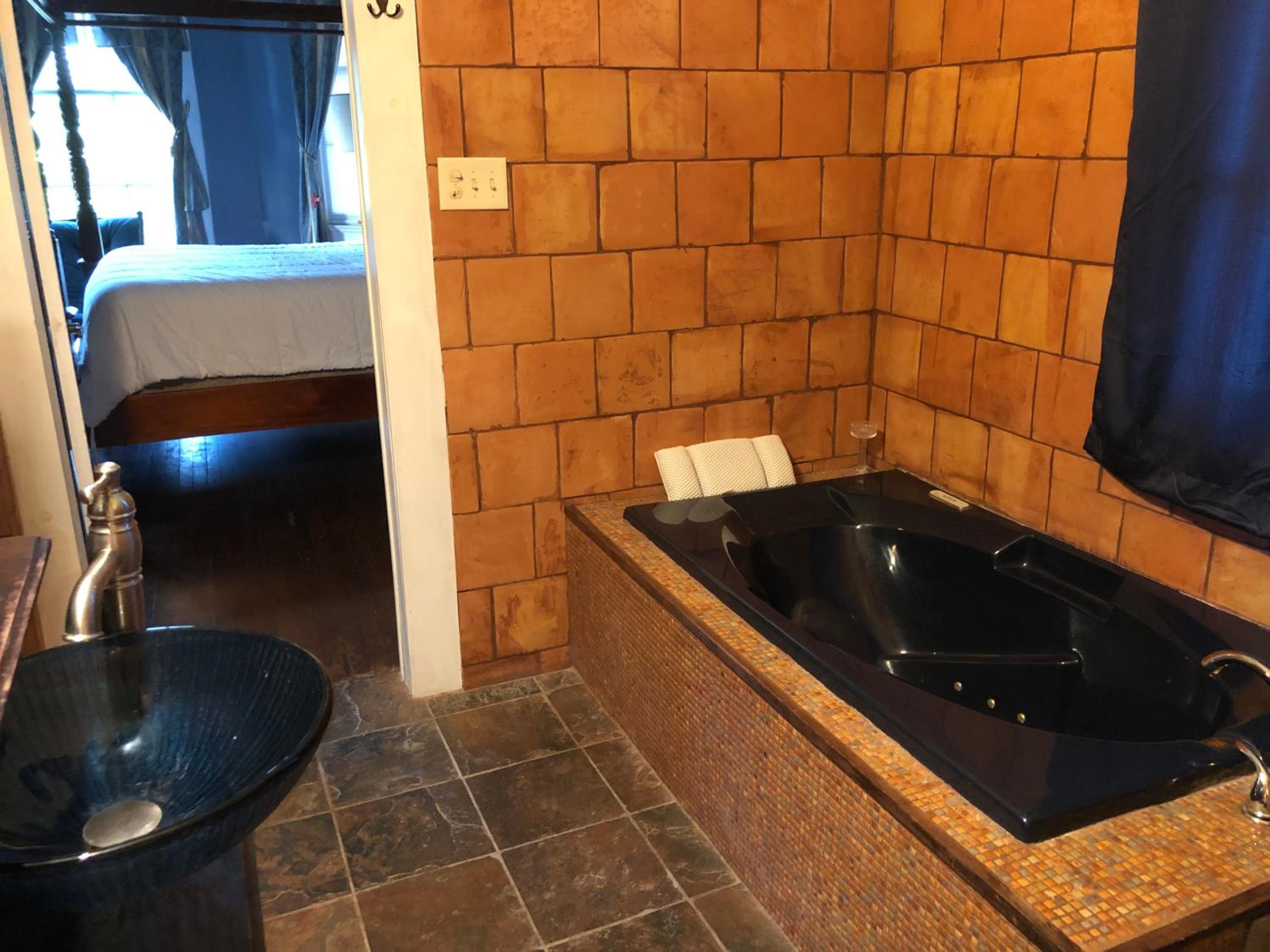 New Orleans Vacations - Oakview Bed and Breakfast - Property Image 24
