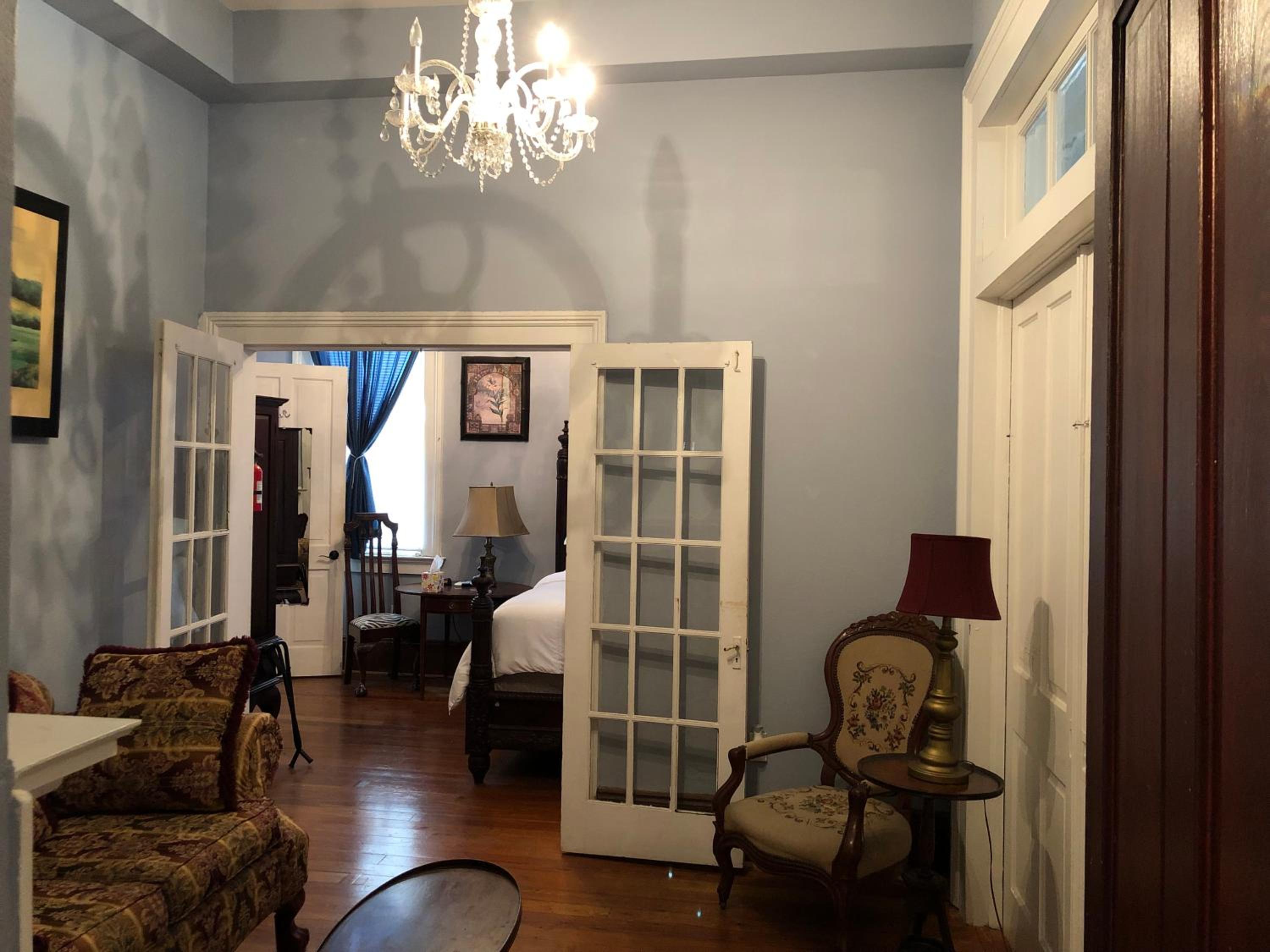 New Orleans Vacations - Oakview Bed and Breakfast - Property Image 6