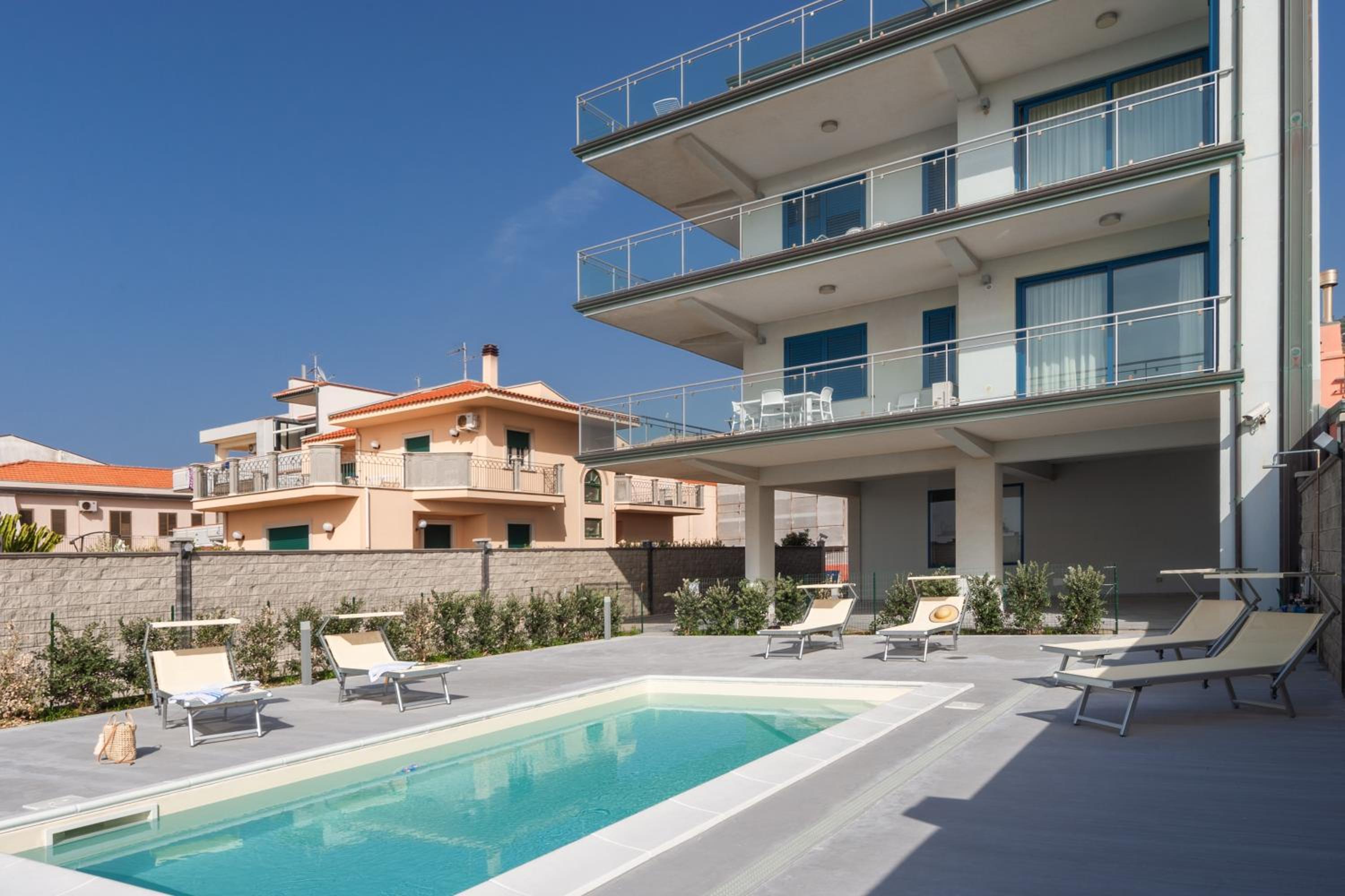 Terraces d'Orlando - Family Apartments with Sea View and Pool