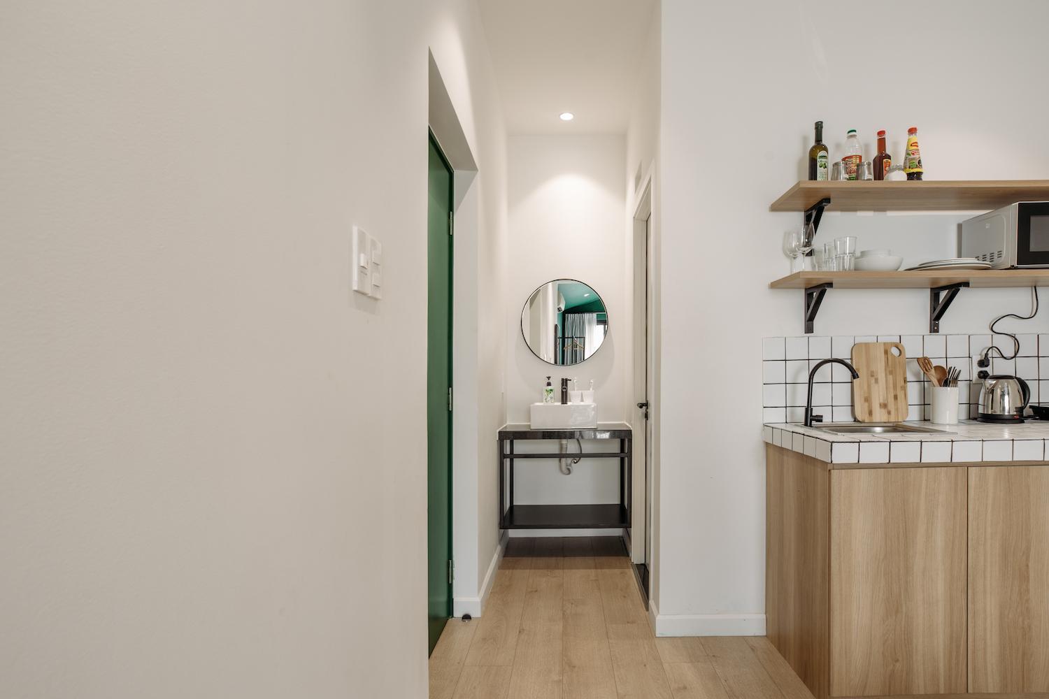 Botanist Lab Minihotel by CIRCADIAN