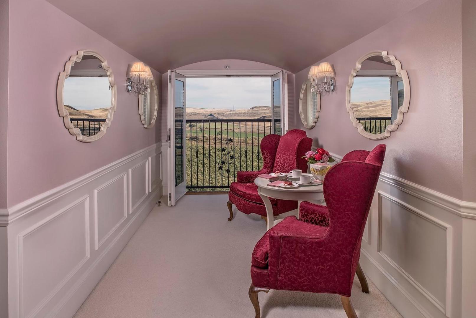 Cameo Heights Mansion and The Vine Fine Dining Restaurant view 5
