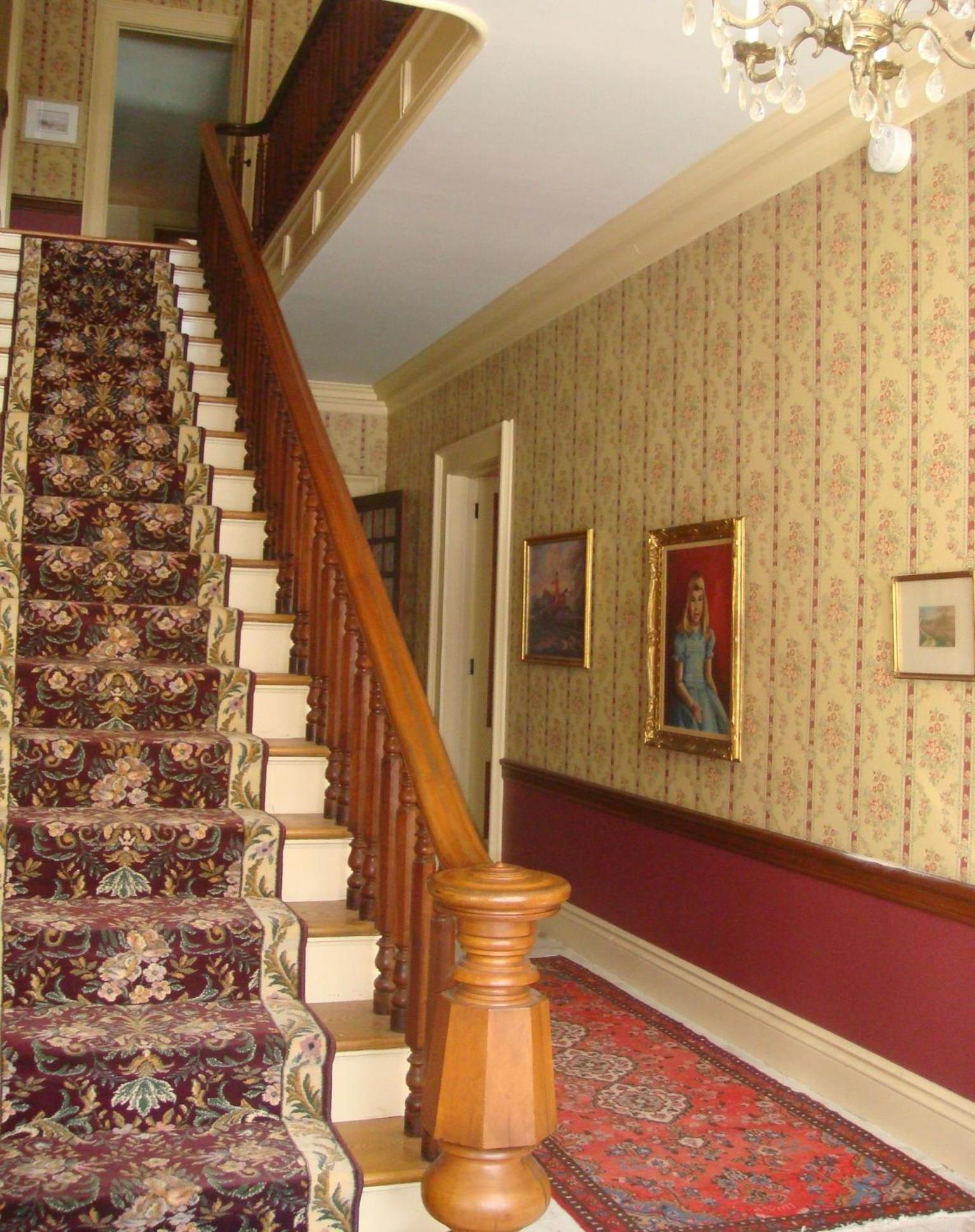 Rutland Vacations - Antique Mansion B  B - Property Image 5