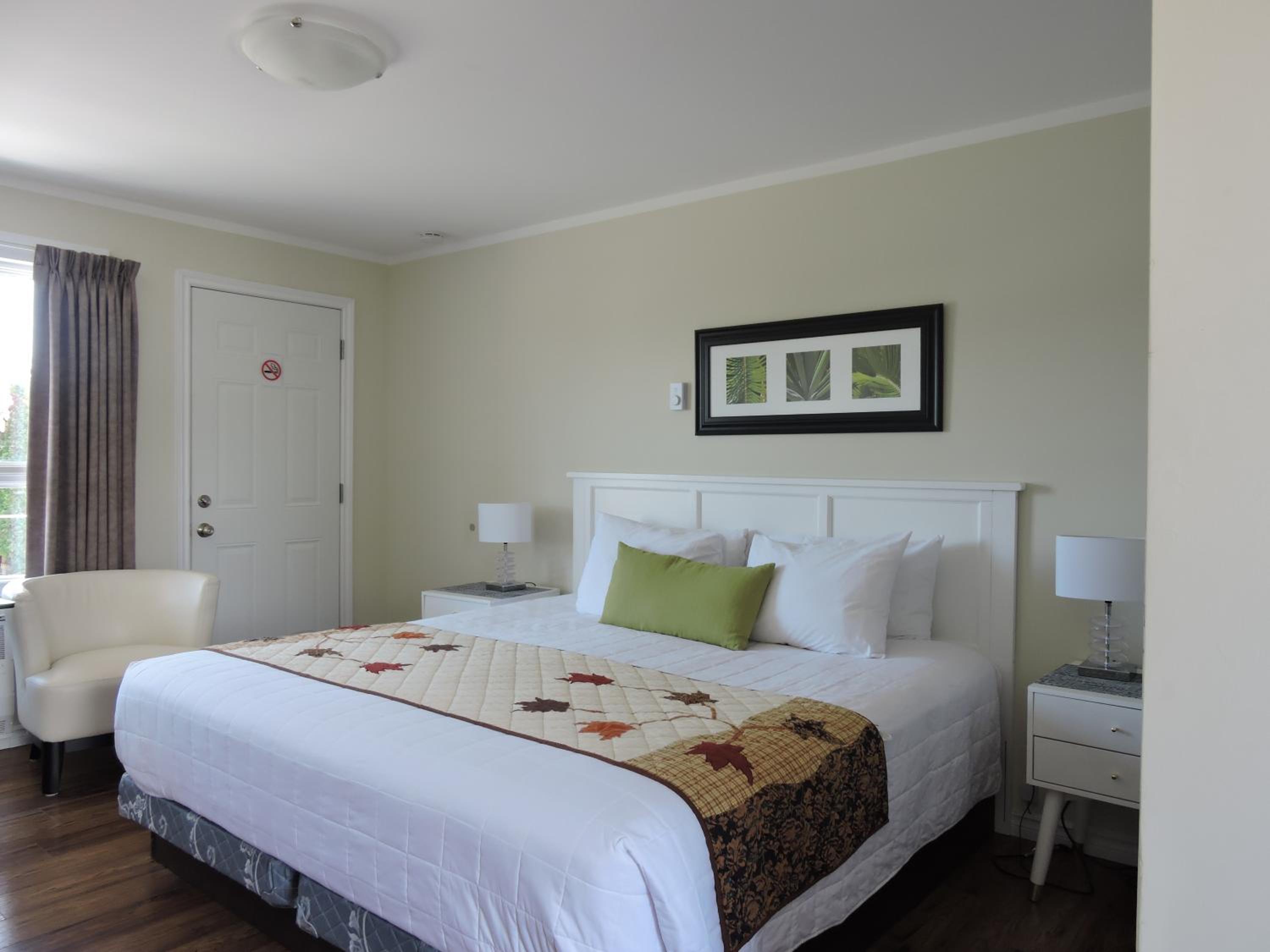 Almo Court Motel