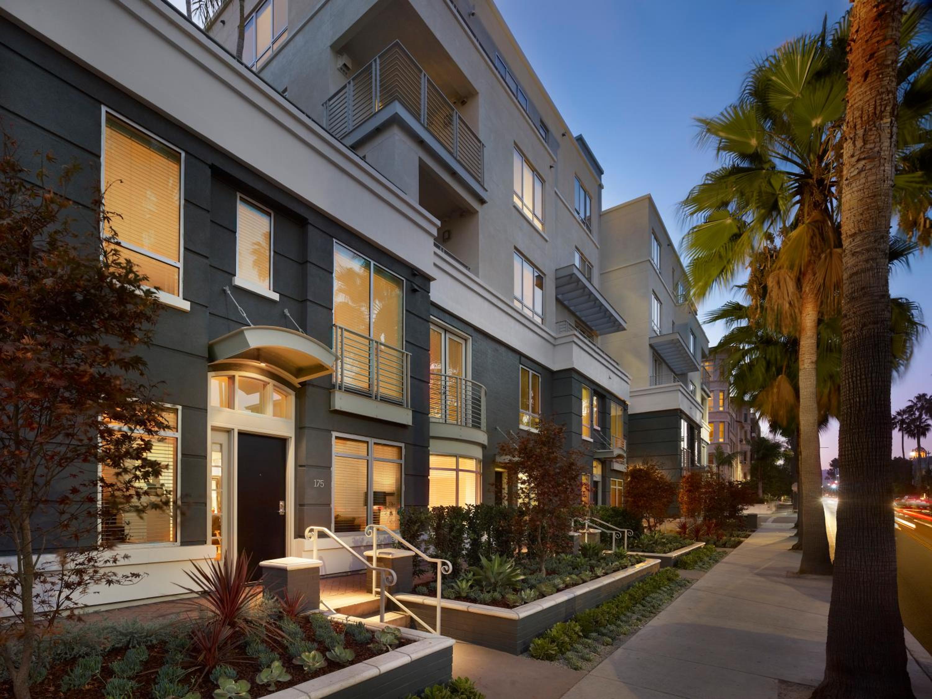 AKA Beverly Hills - Image 1
