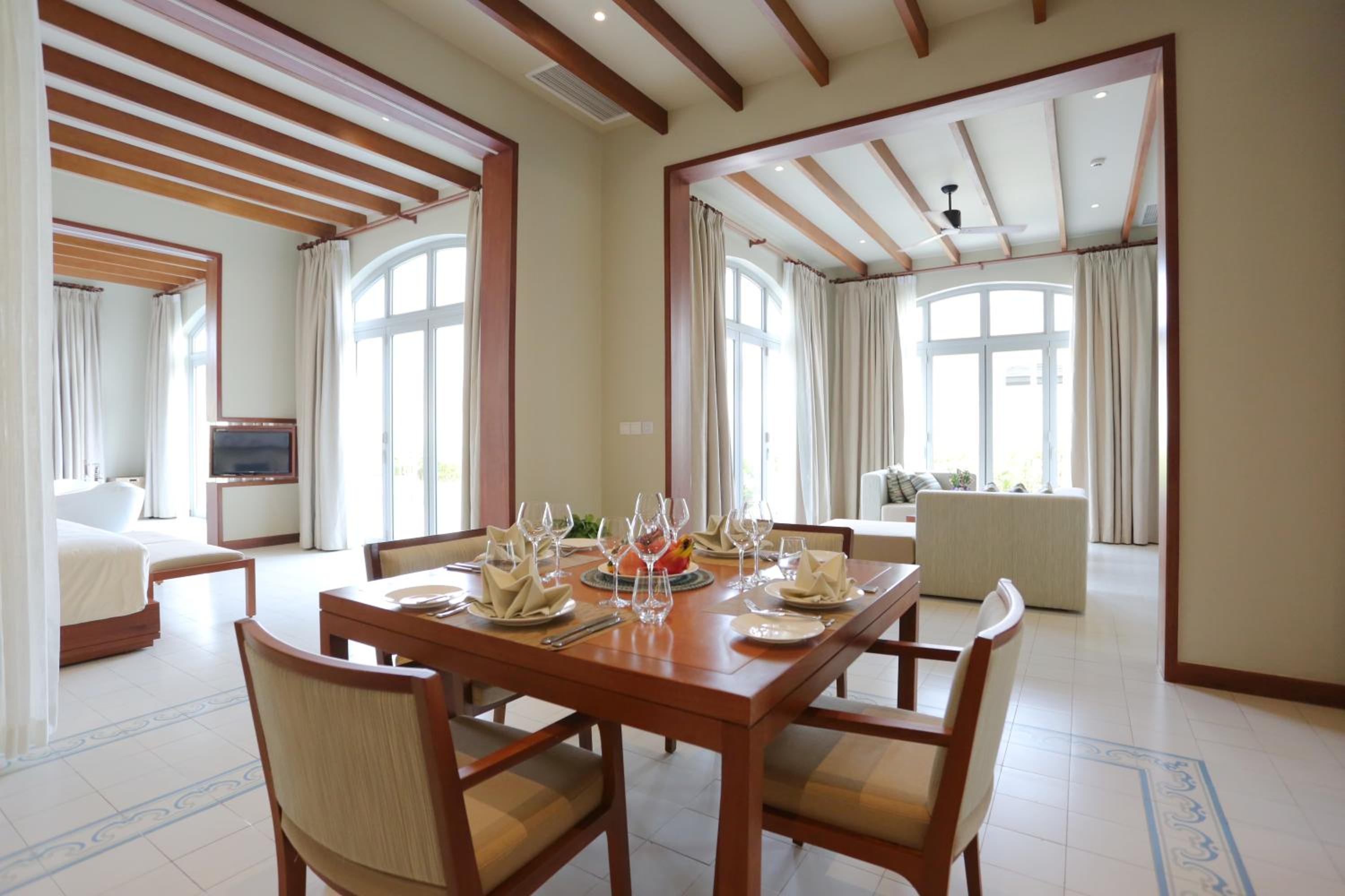 FLC Luxury Resort Samson
