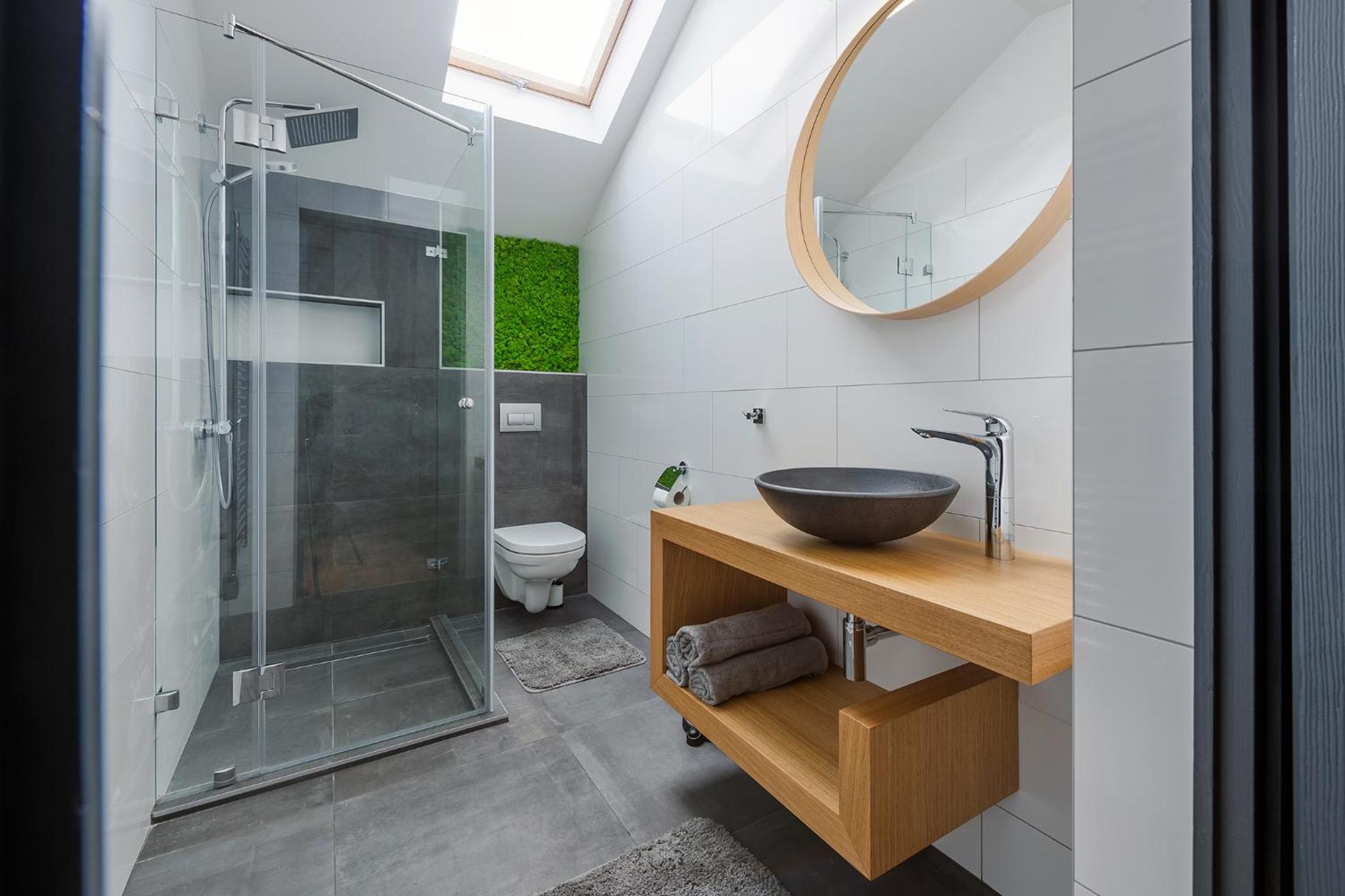 High End Suite Klauzal with AC view 4