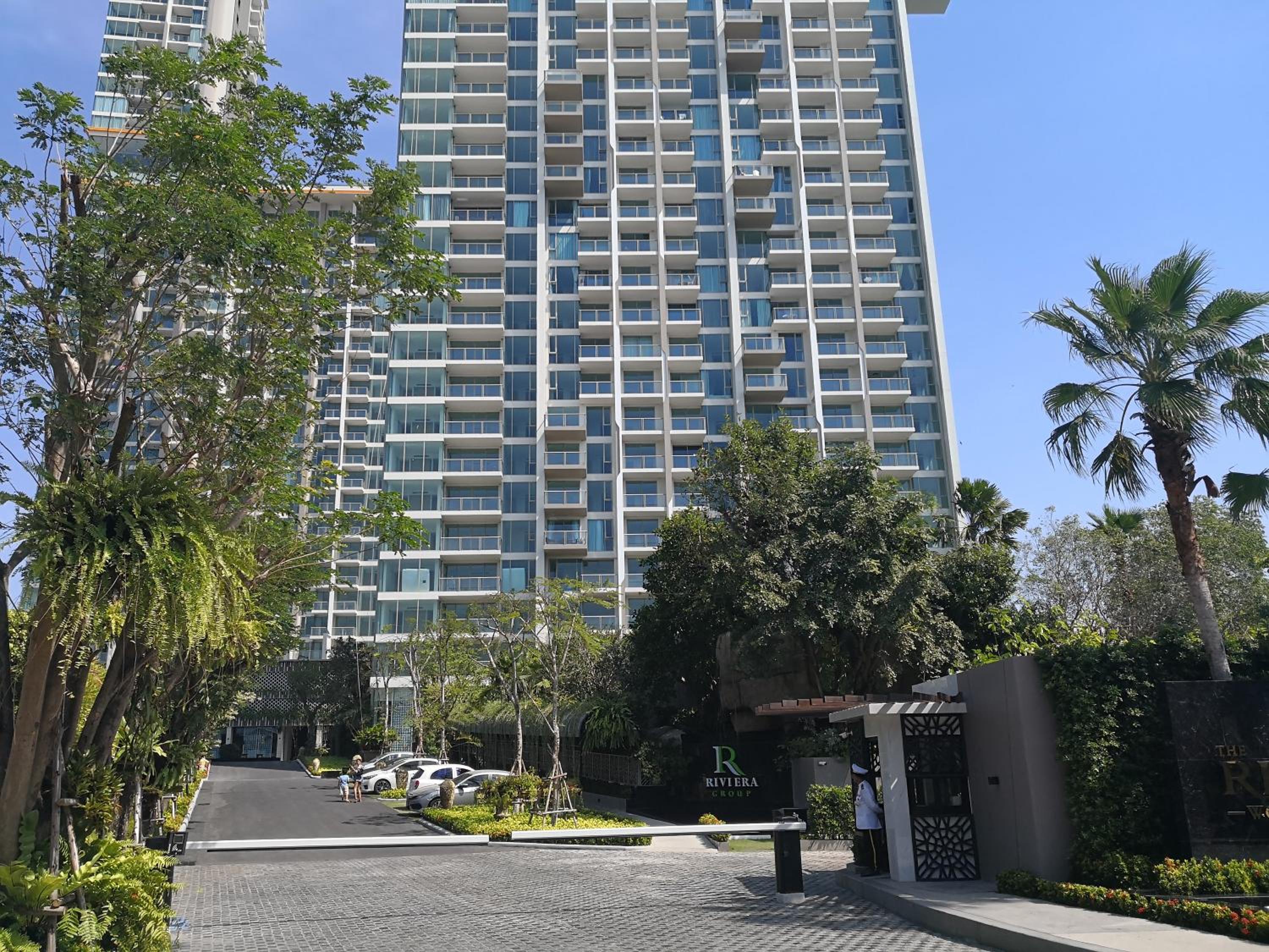 Hotel The Riviera Wongamat Hong Apartment - Image 1