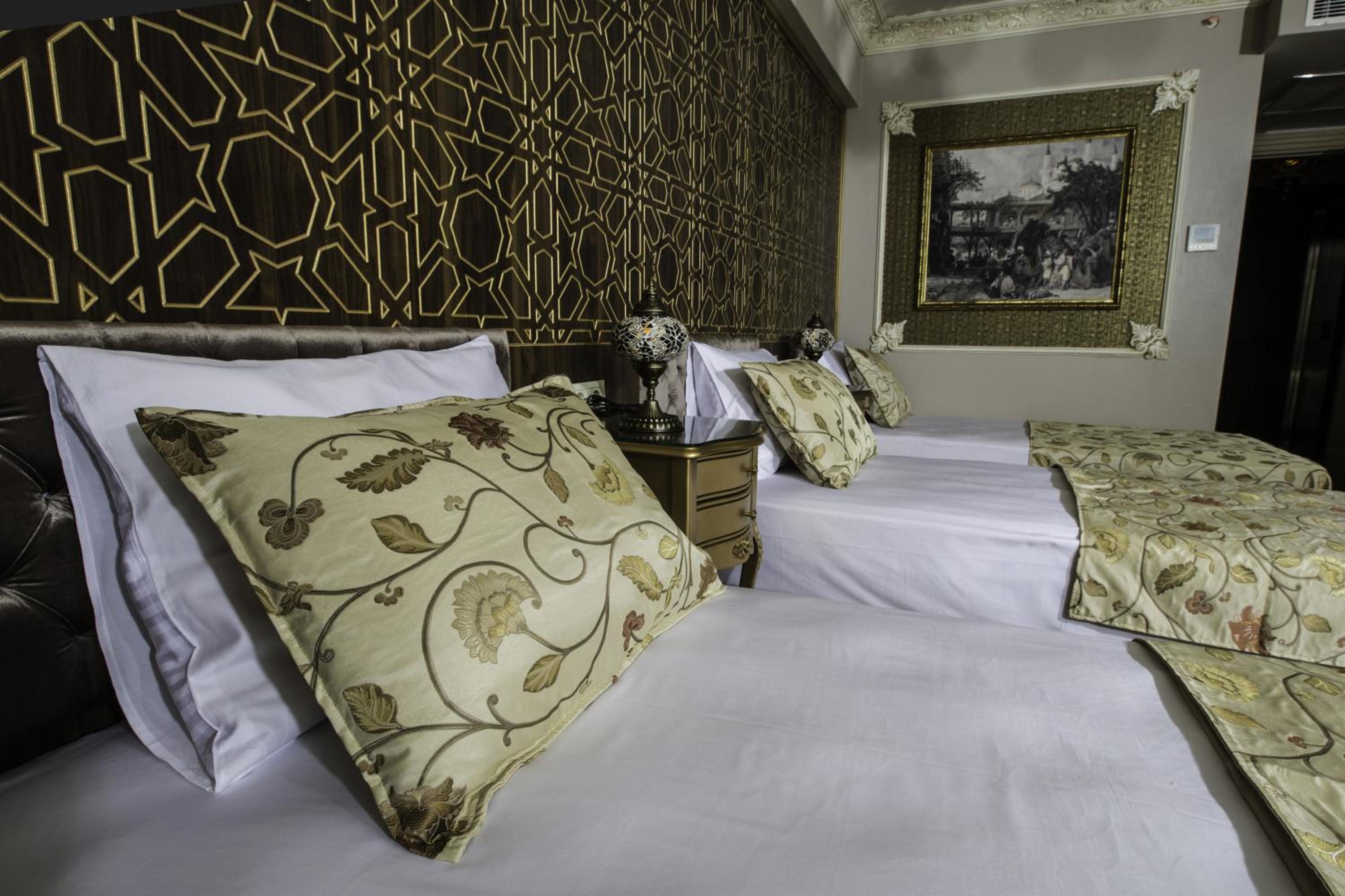 Empire Suite Hotel - Image 30