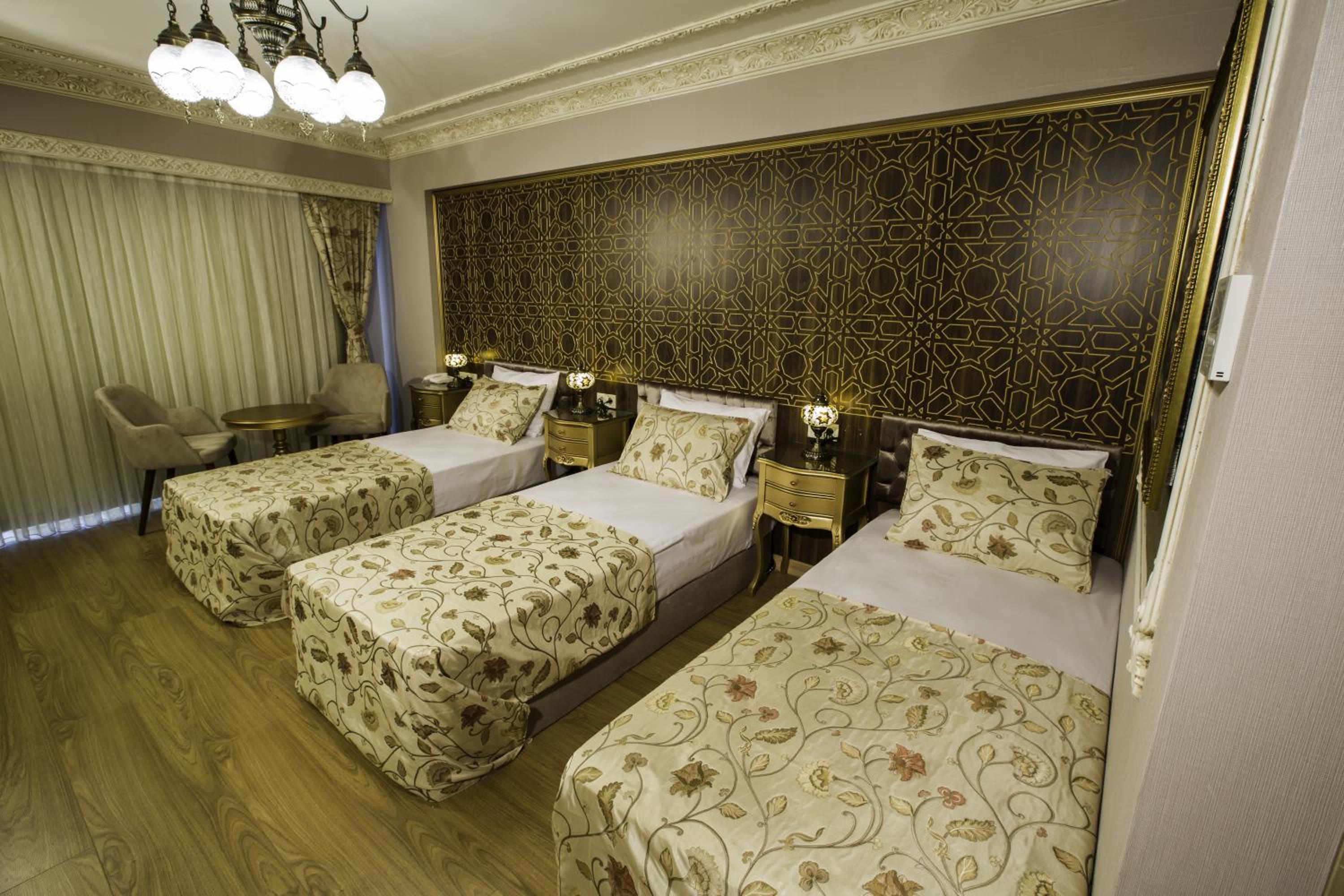 Empire Suite Hotel - Image 28