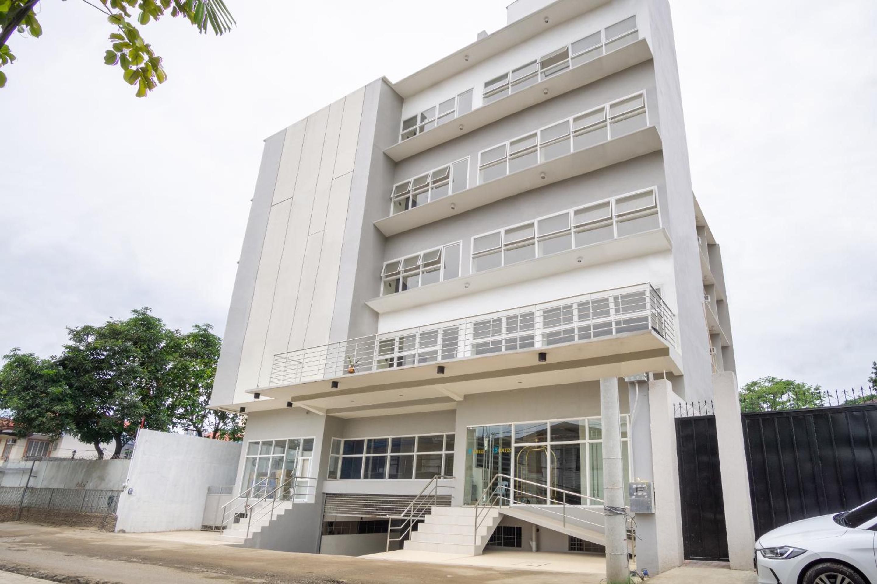 Hotel 18 Suites Cebu - Image 1