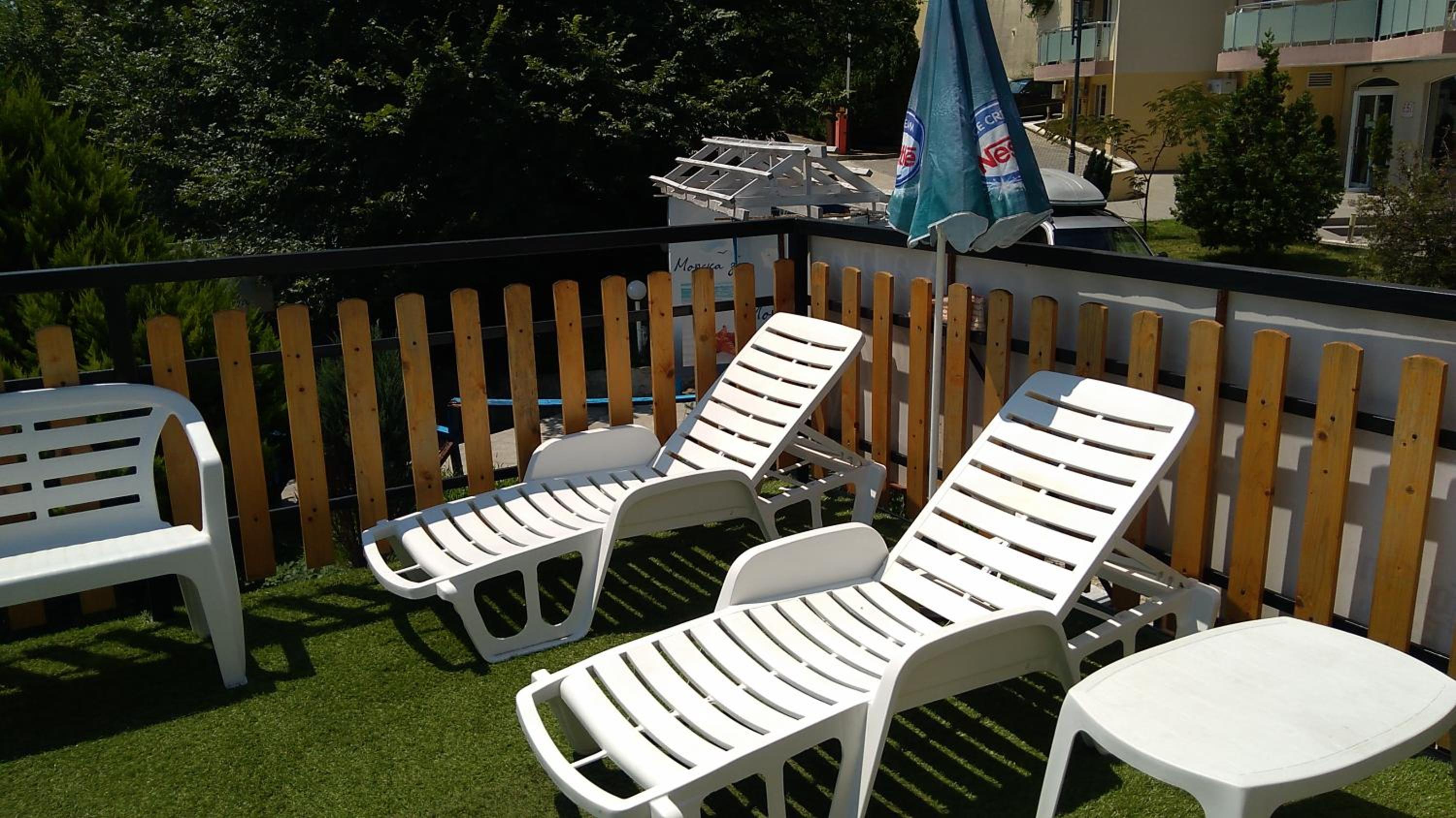 Hemingway rooms in Happy Beach