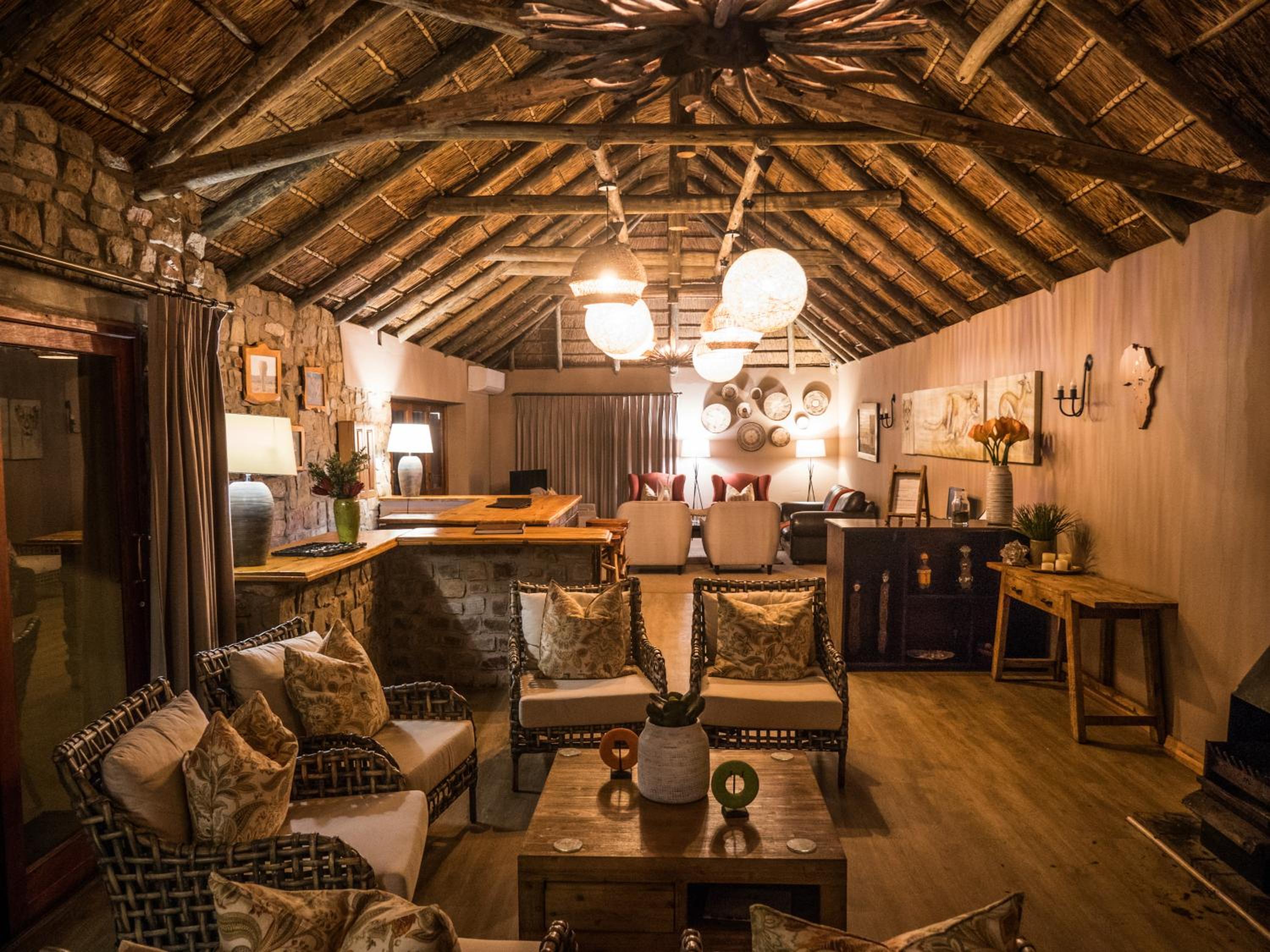 Woodbury Lodge – Amakhala Game Reserve