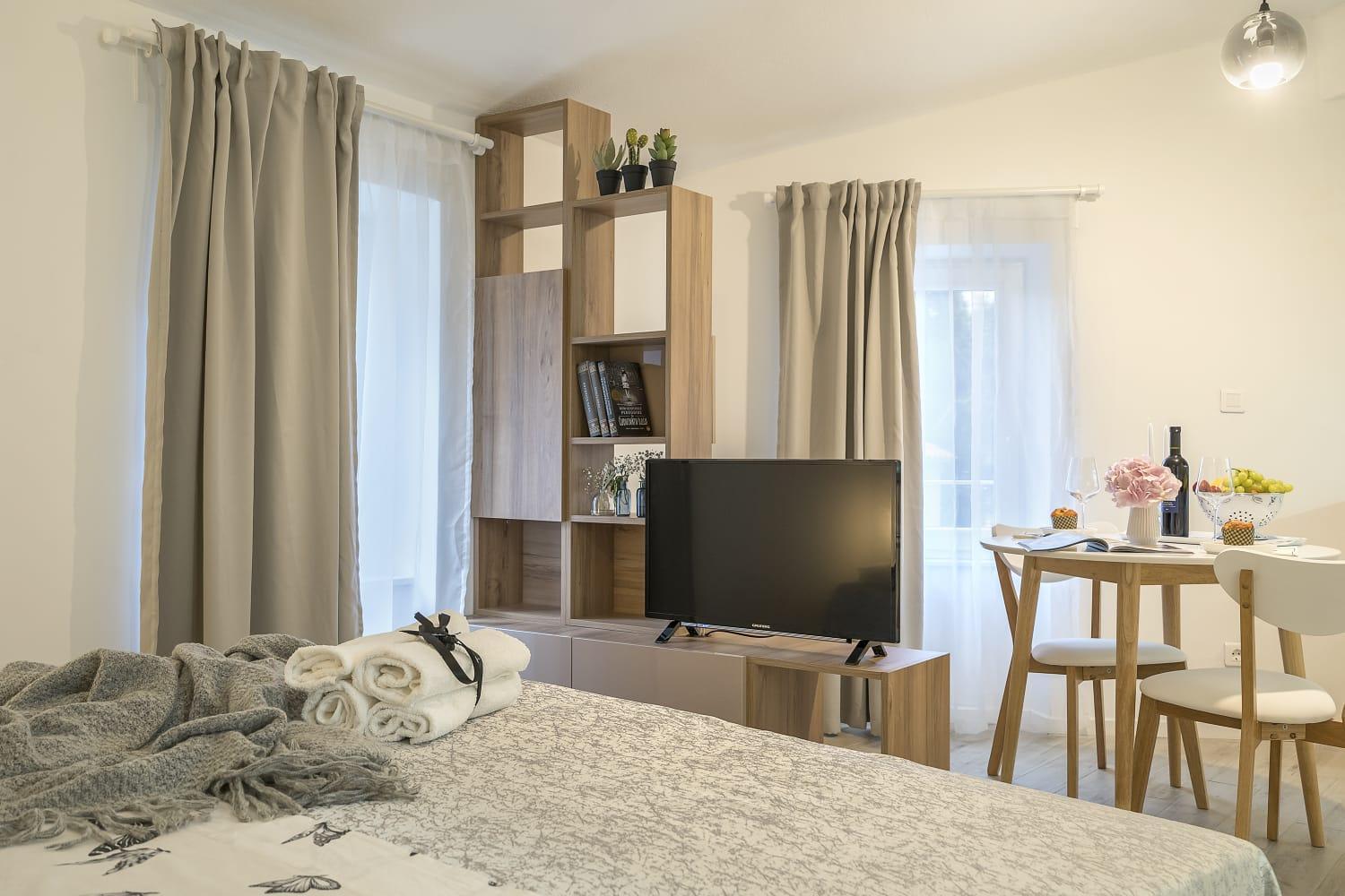 Studio Apartments Petar in old part of town view 5