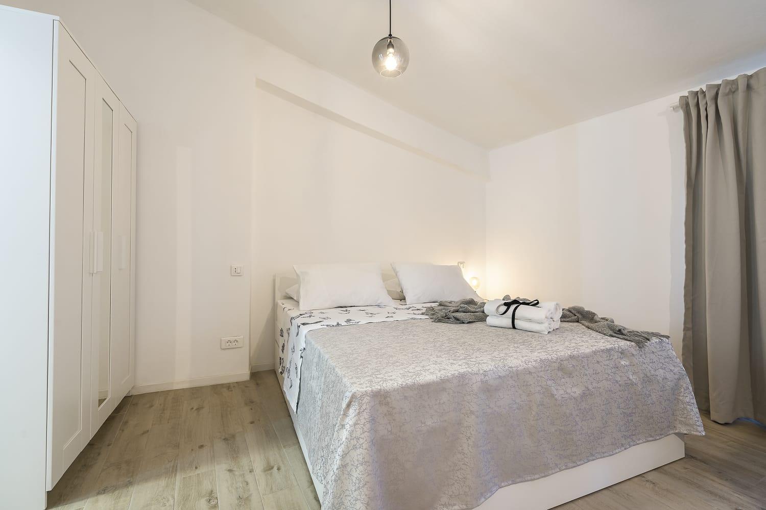 Studio Apartments Petar in old part of town view 3