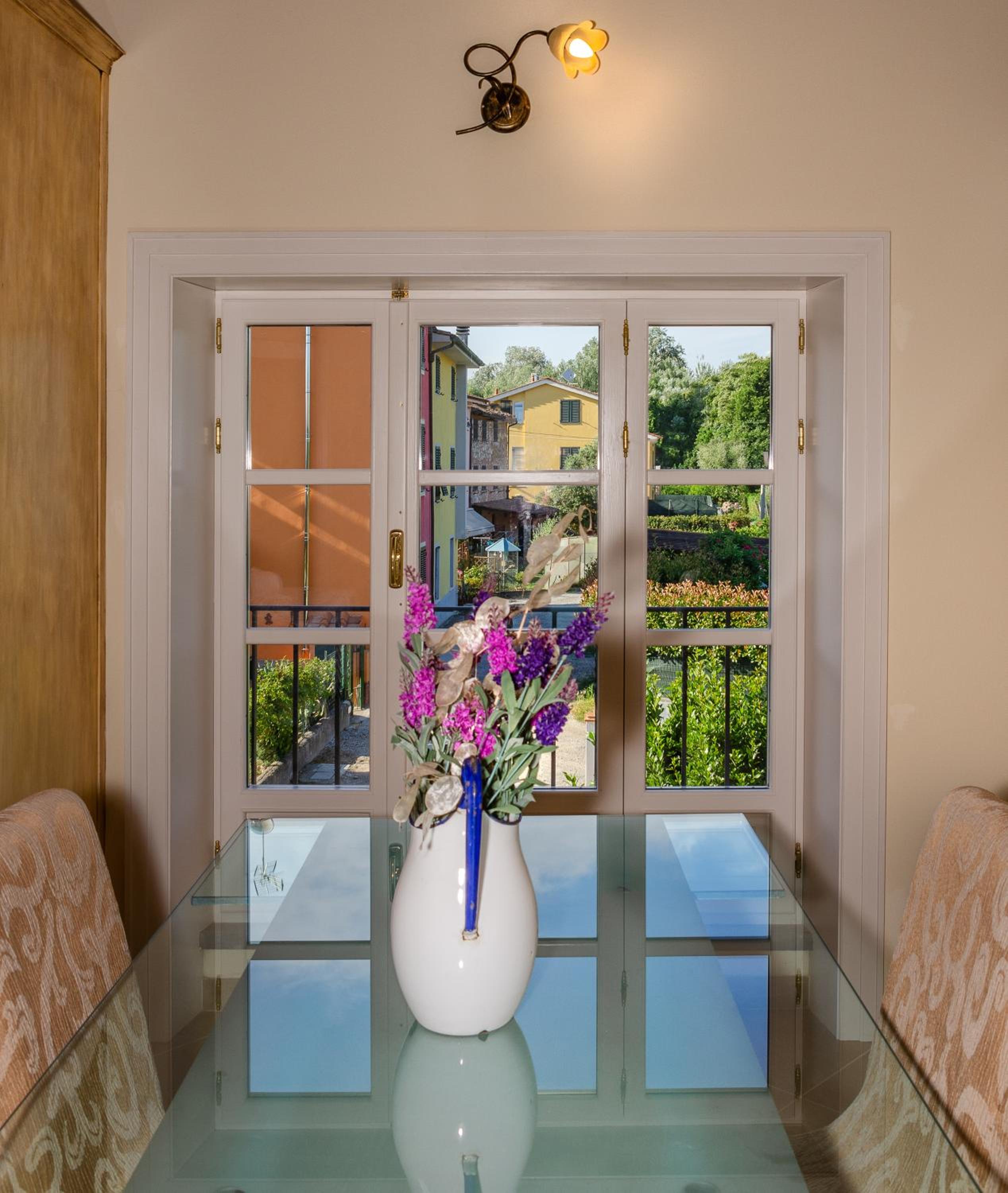 La Mandolata dei Poeti Apartaments view 2