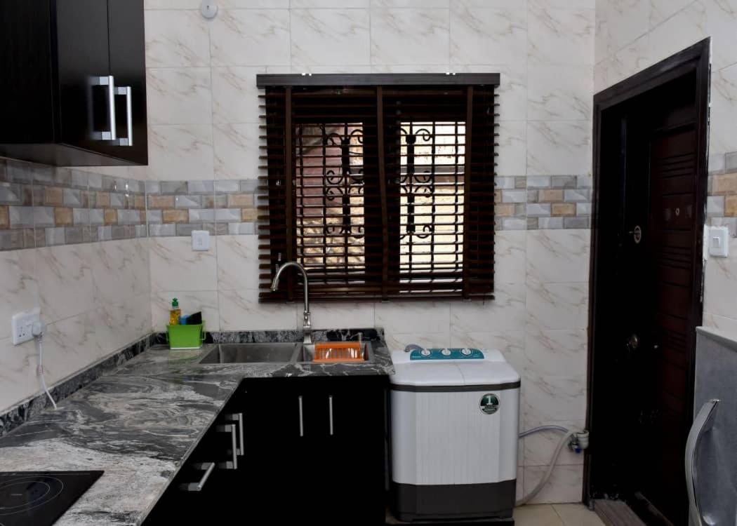 Onimz Apartments