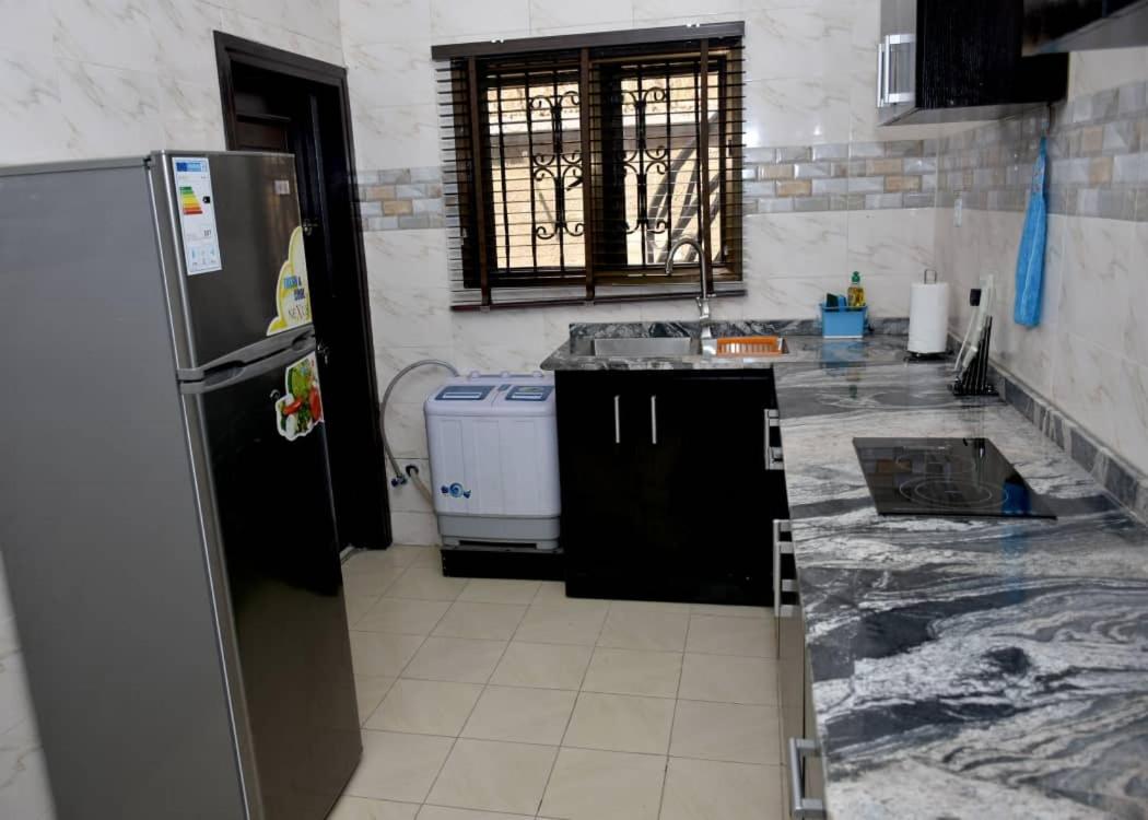Onimz Apartments
