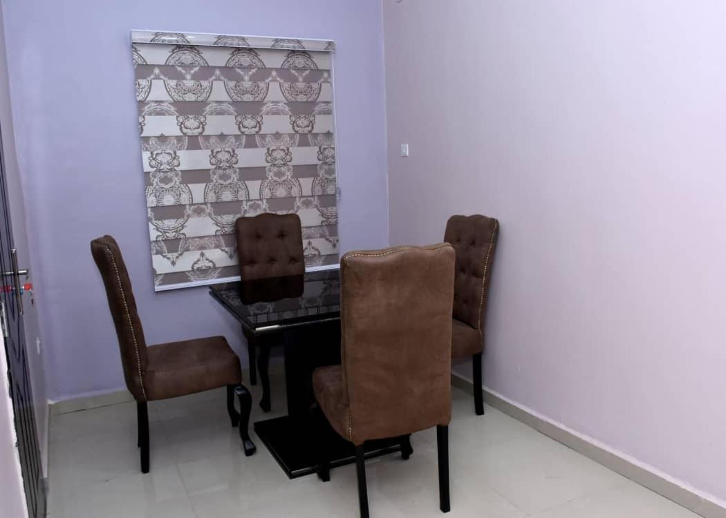 Onimz Apartments