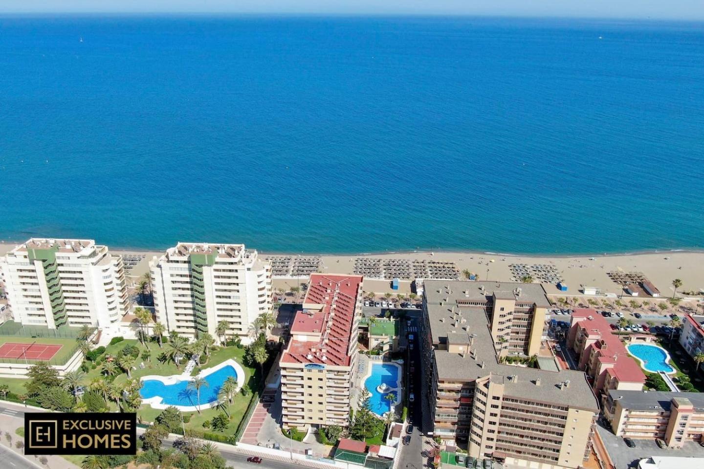 Estupendo piso en primera linea de playa; RONDA IV view 4
