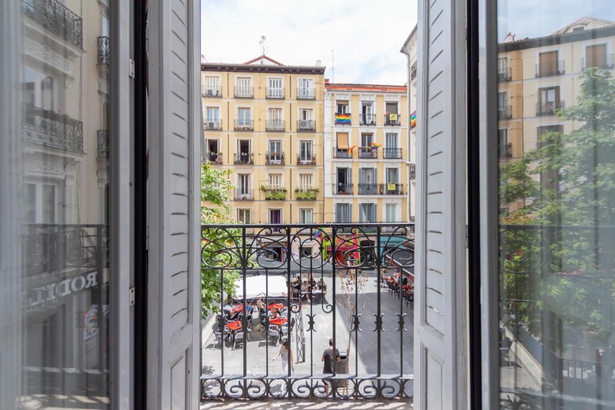 Charmy Apartment Chueca's Square view 4