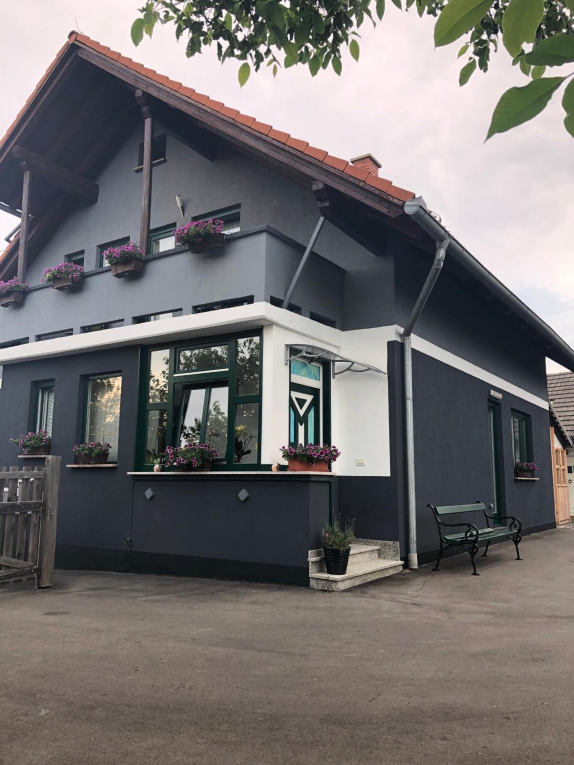 Hotel APARTMAN i SOBA HADELA - Image 1