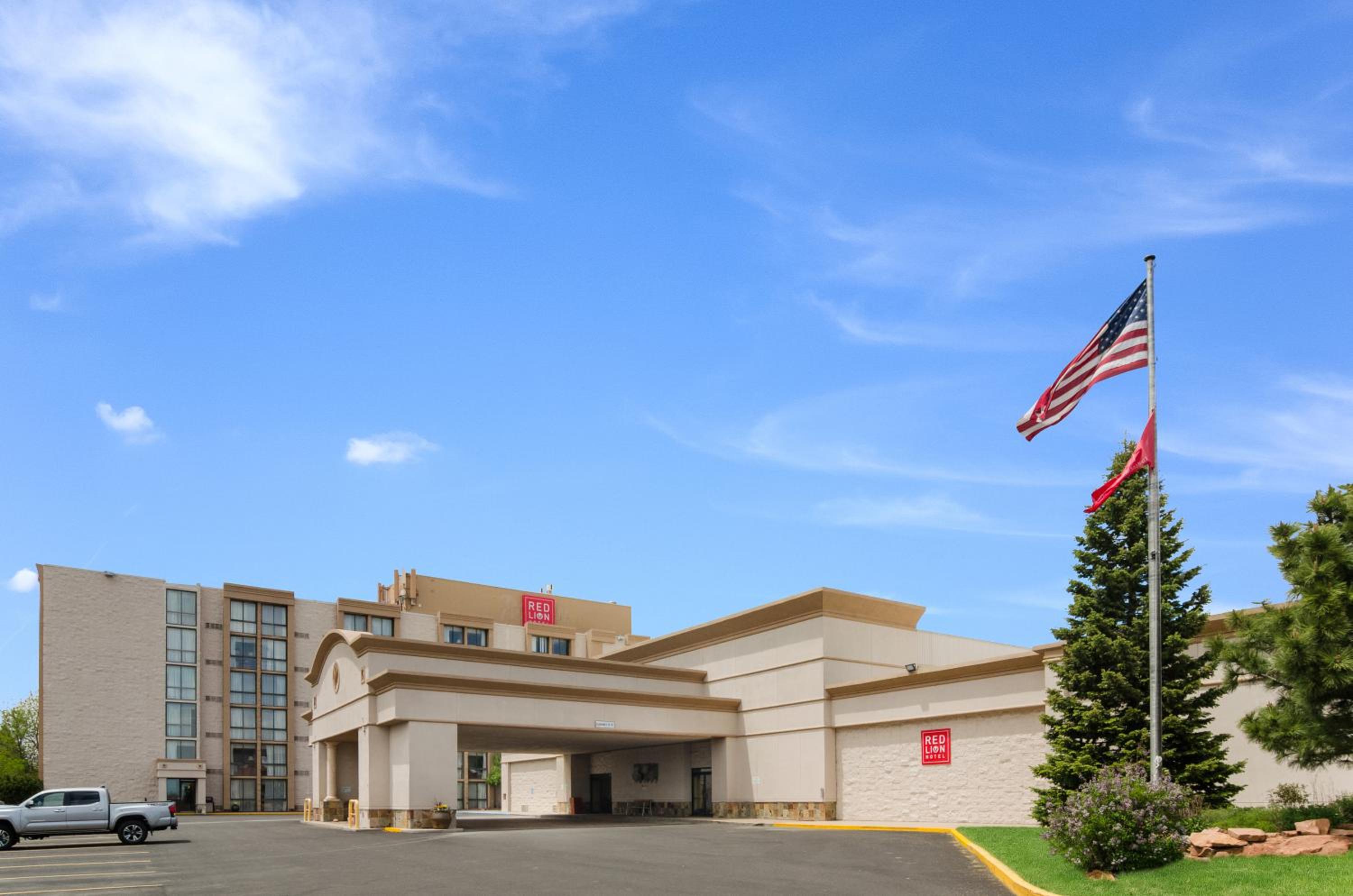 Hotel Red Lion Hotel Cheyenne - Image 1