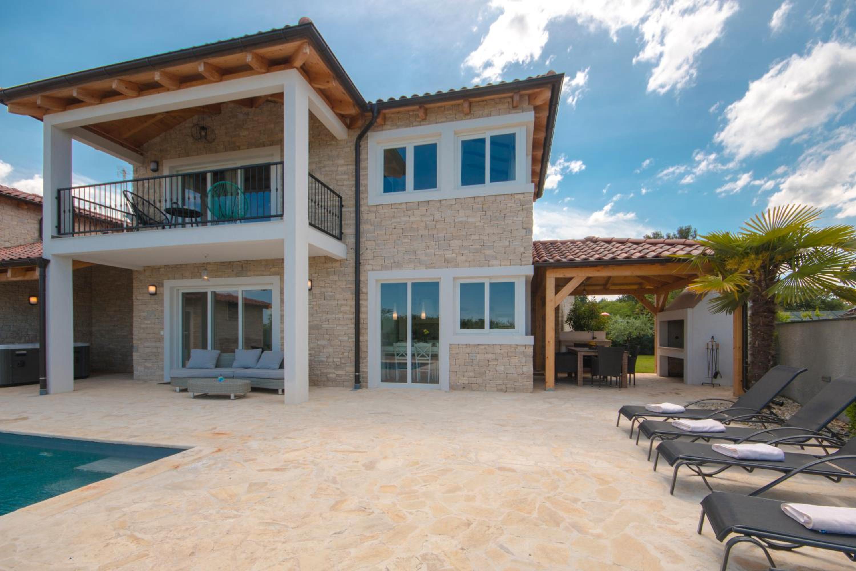 Villa Lume view 3