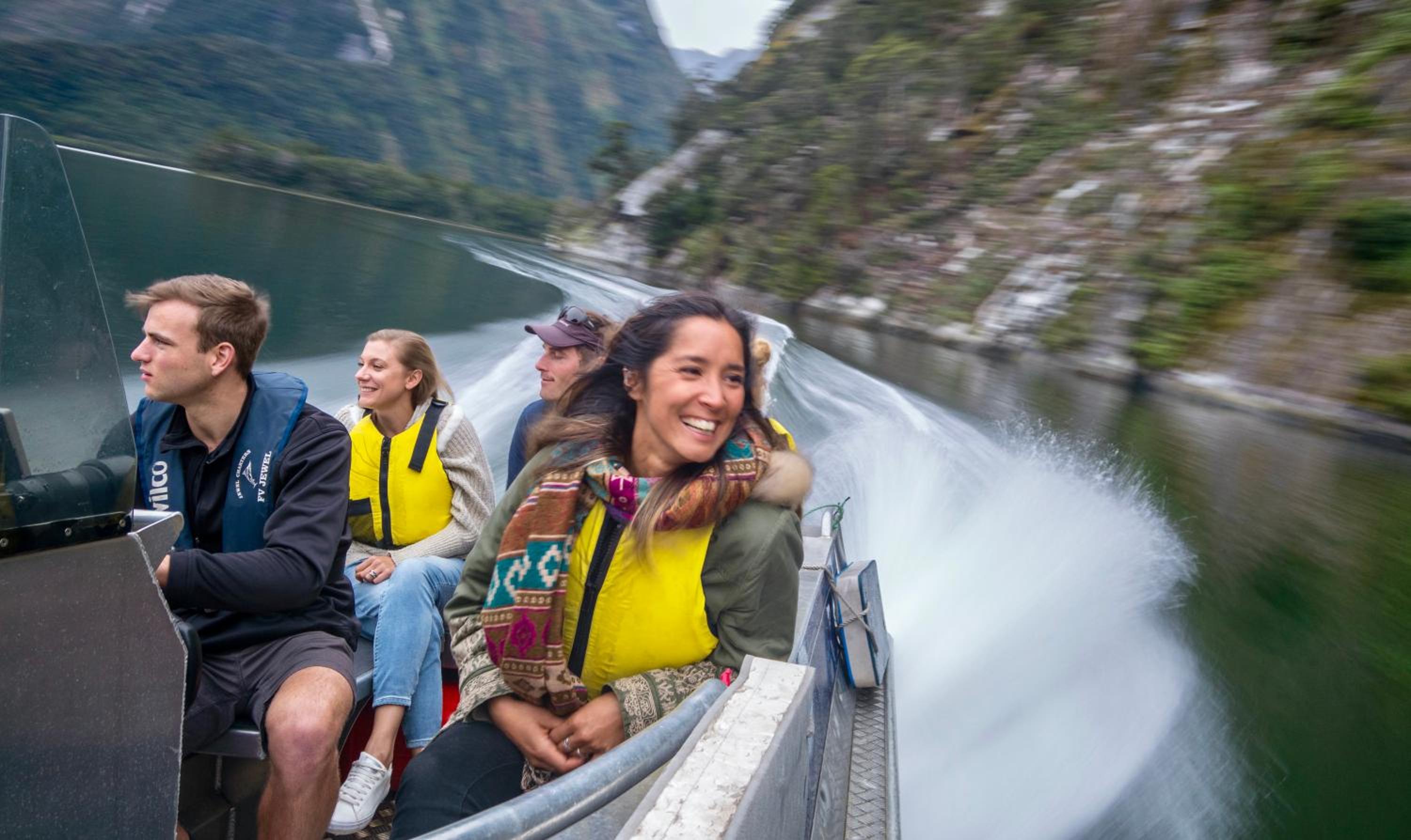 Milford Sound Overnight Cruise - Fiordland Discovery view 4